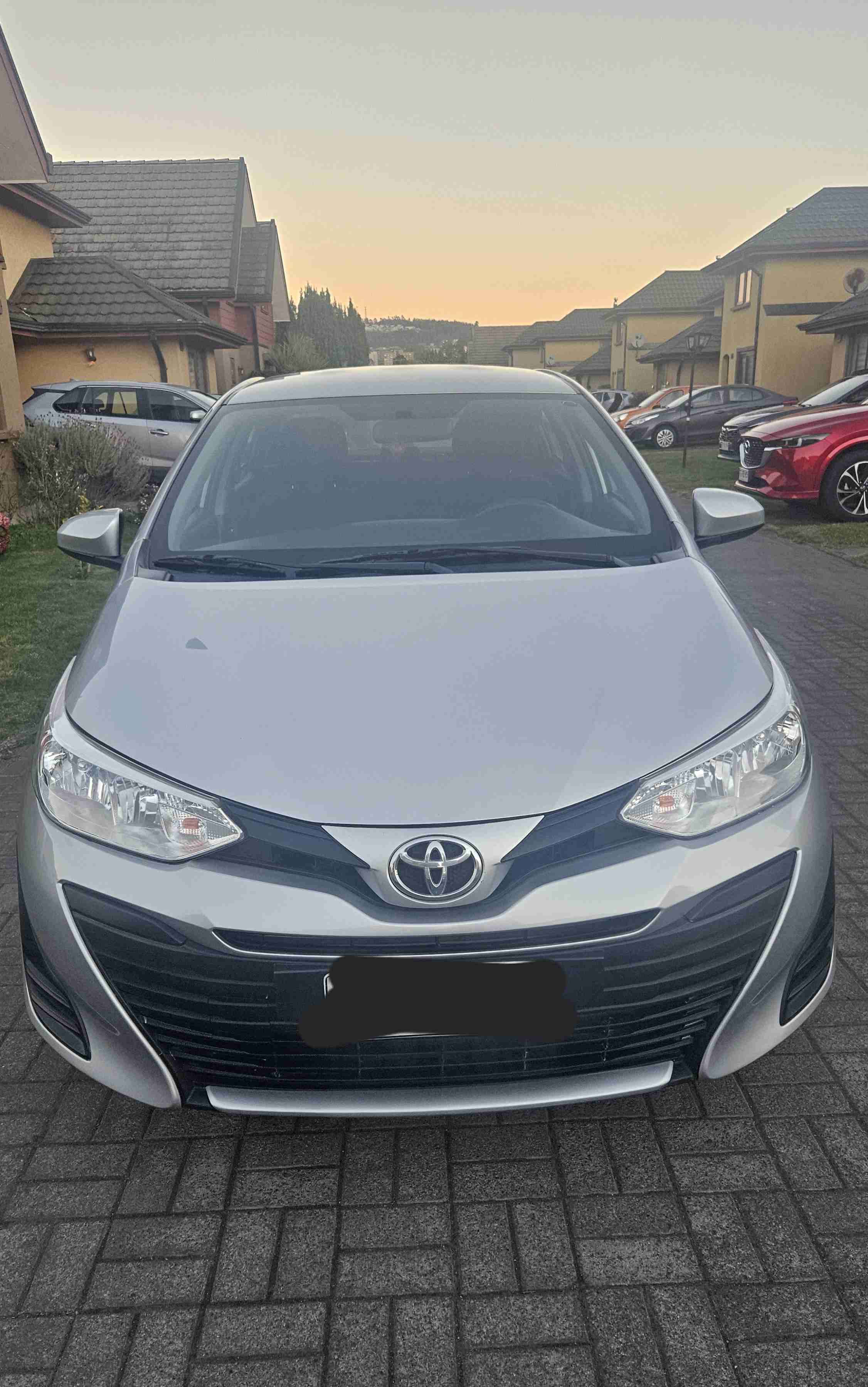 Toyota Yaris  automático,GLI 1.5 - miniatura 6