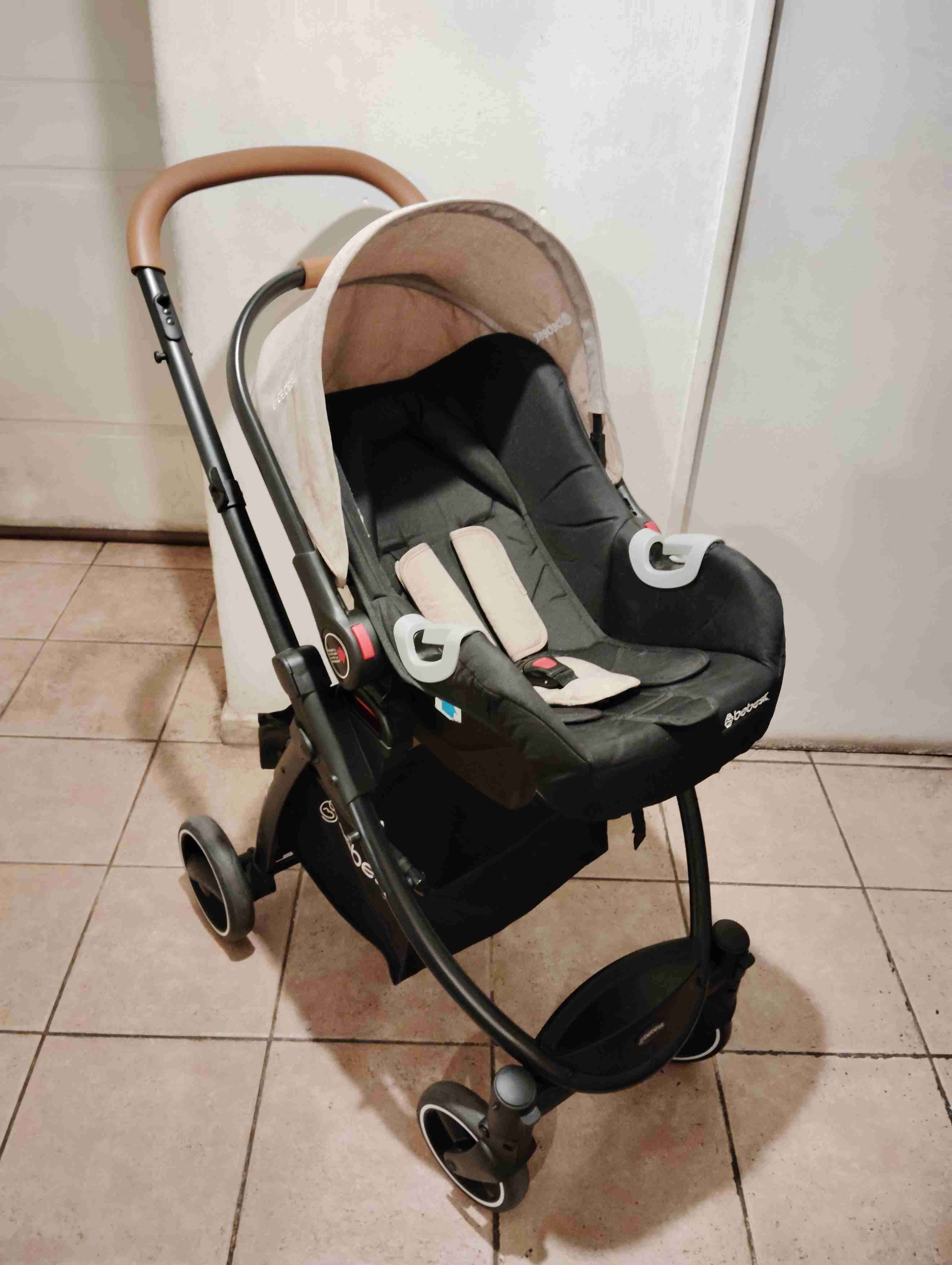 Coche para bebé plegable beige - miniatura 2
