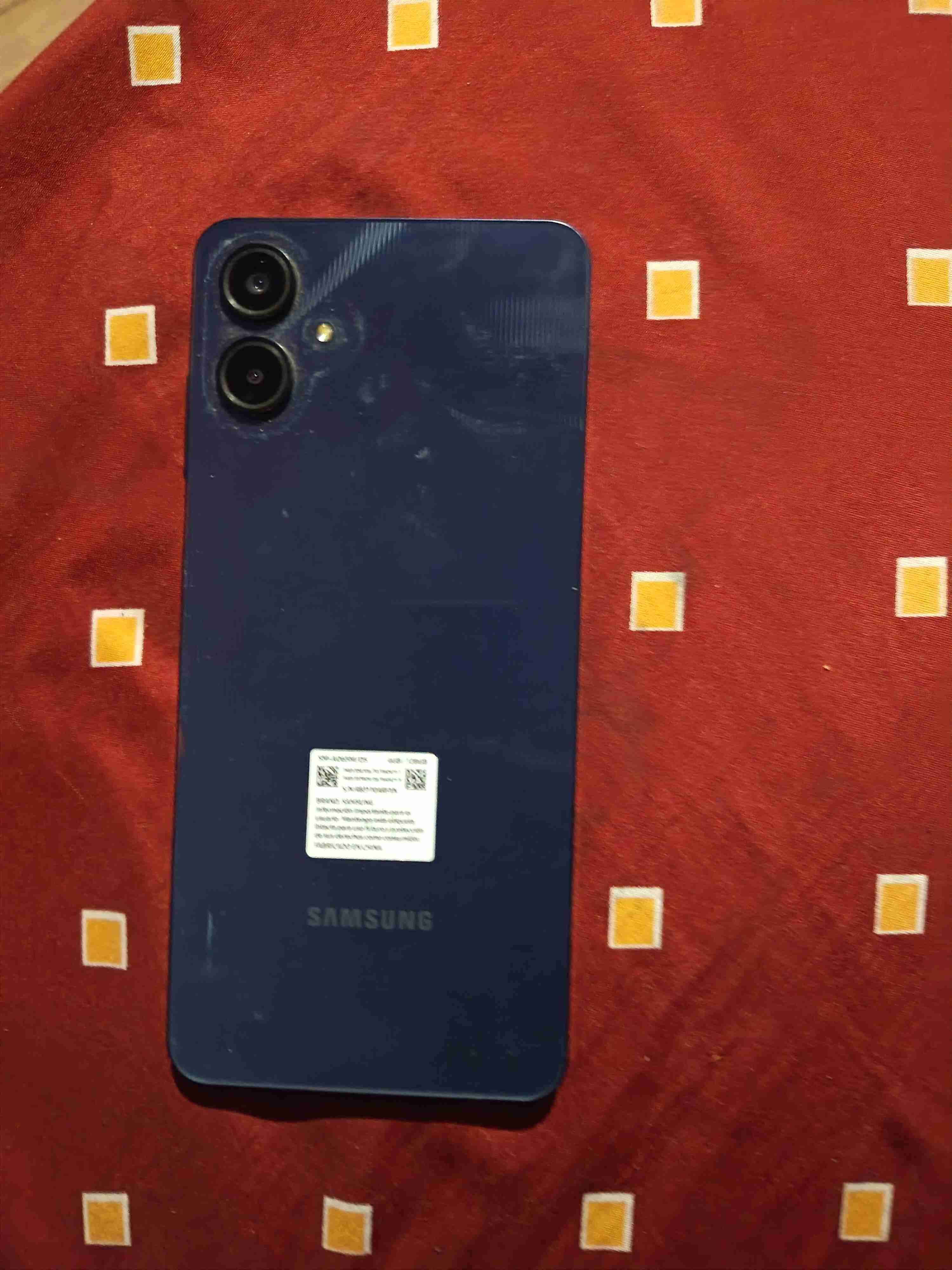 Samsung Galaxy A06 en buen estado - miniatura 2