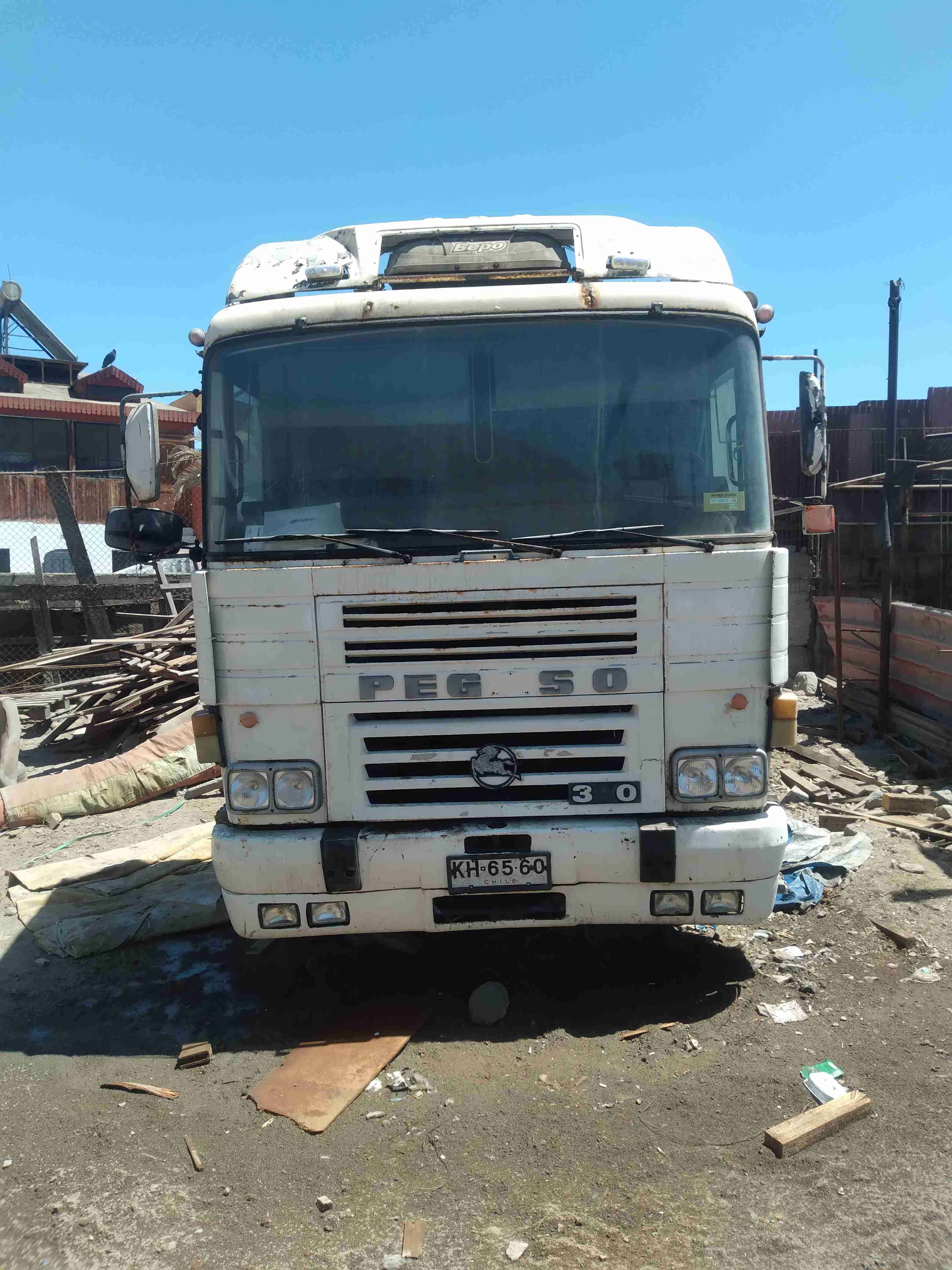 Camión Pegaso antiguo - miniatura 2