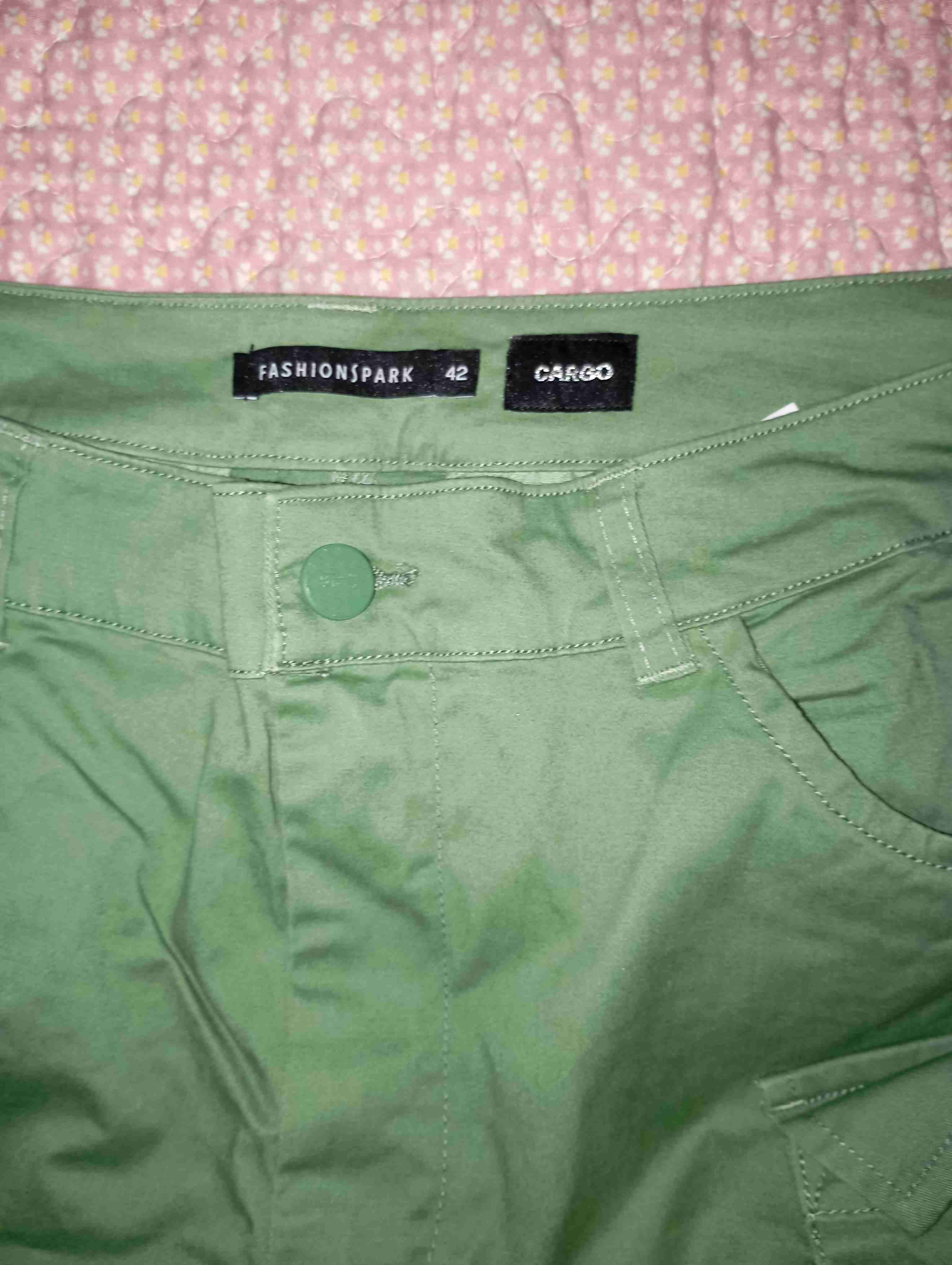 Pantalones  verdes cargo - miniatura 4