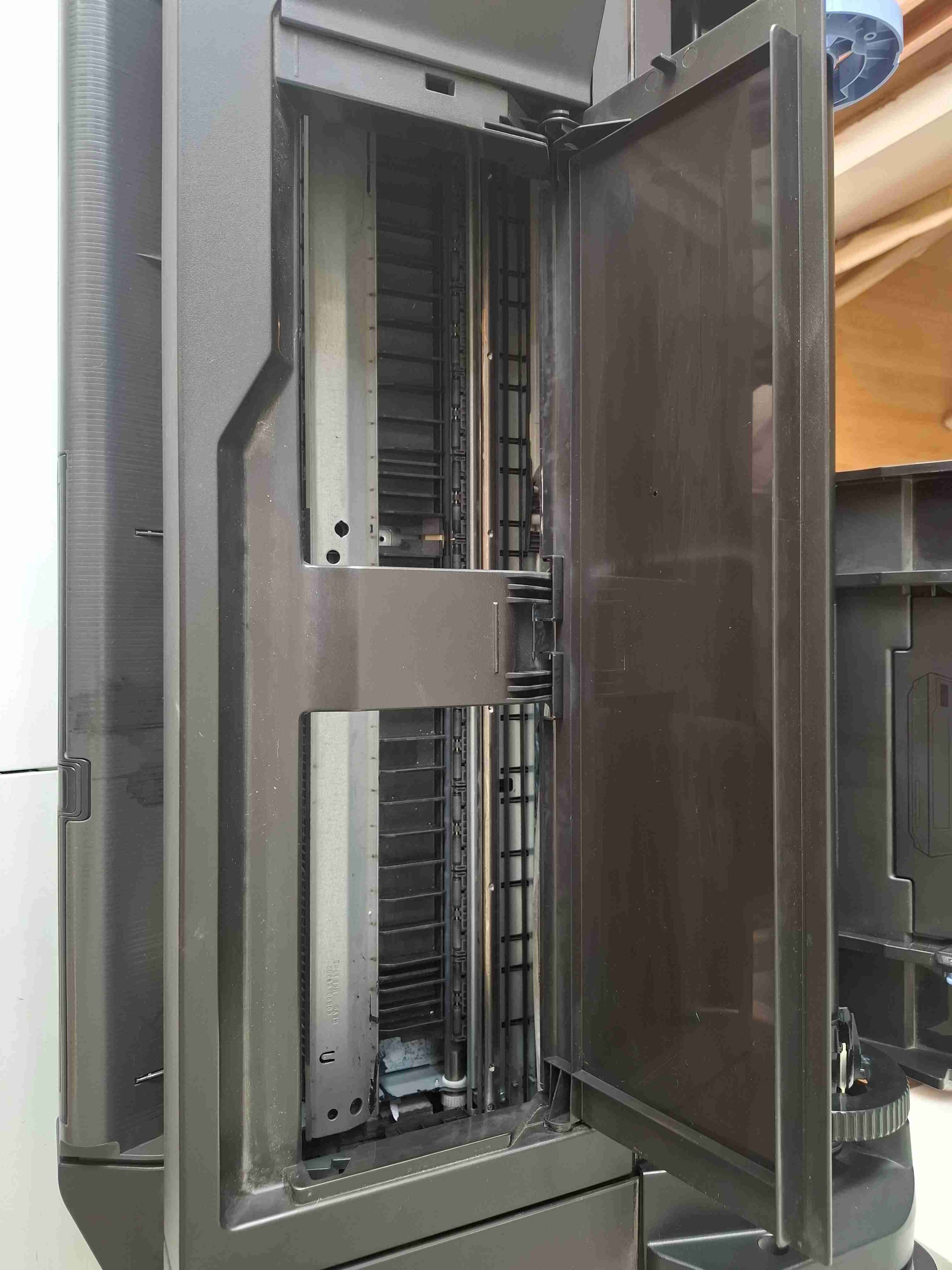 Plotter HP DesignJet T120 - miniatura 4