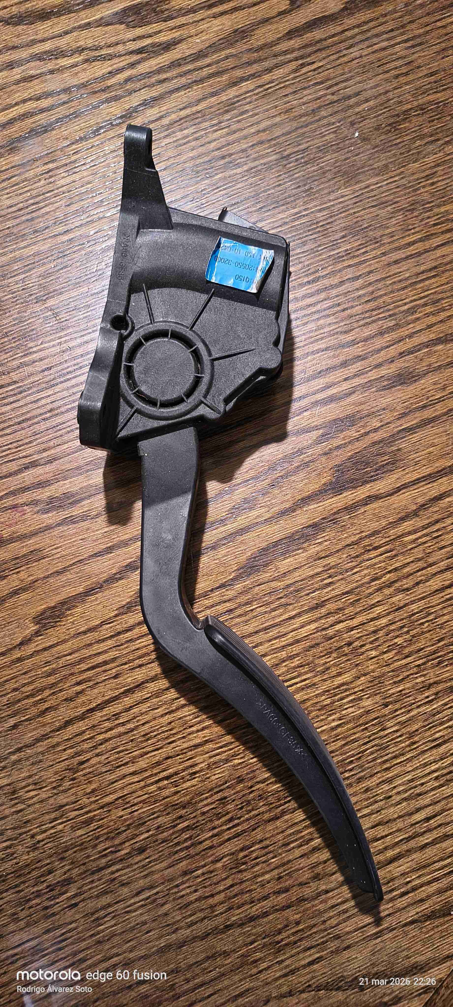 Pedal acelerador electrónico