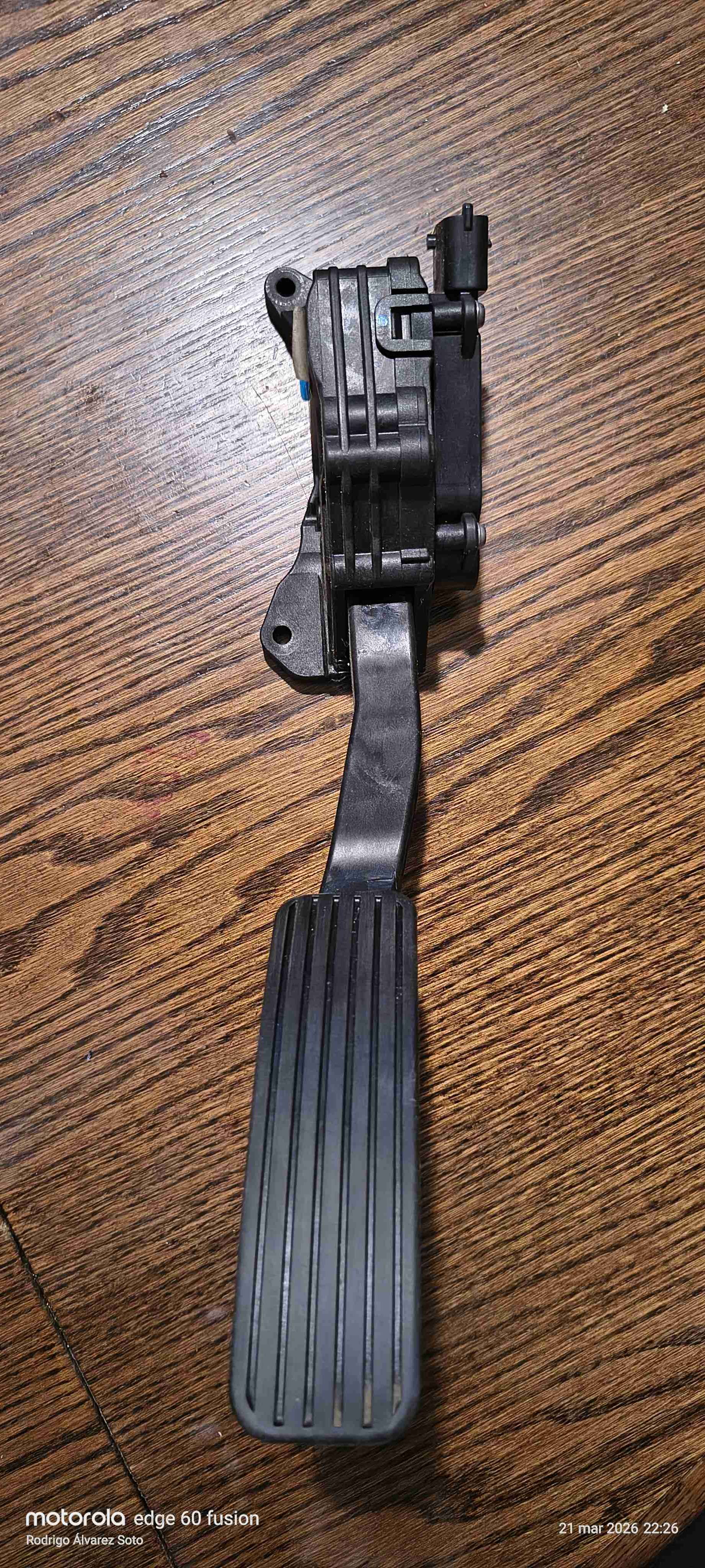 Pedal acelerador electrónico - miniatura 2