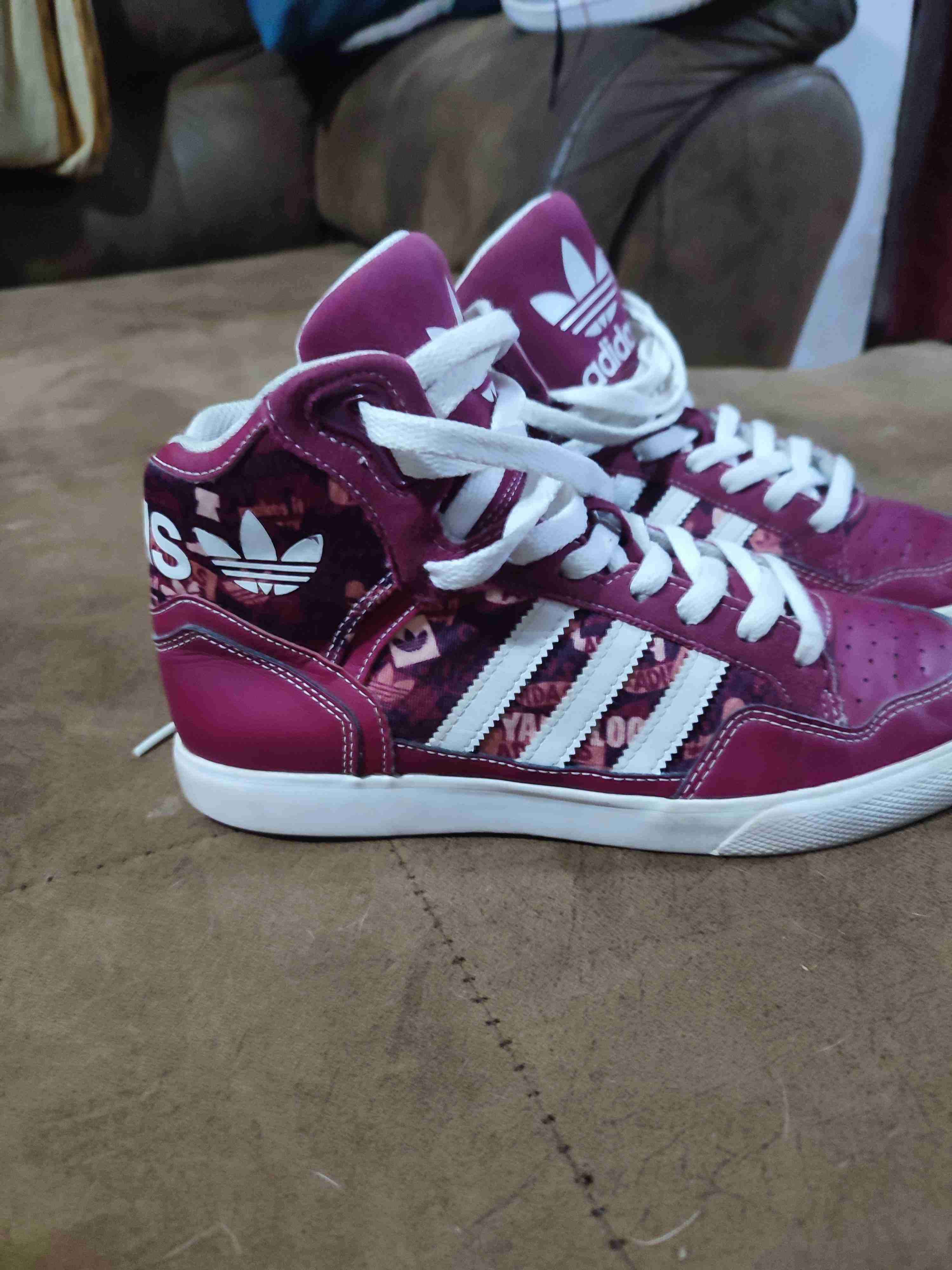 Zapatillas de mujer a la moda - miniatura 3