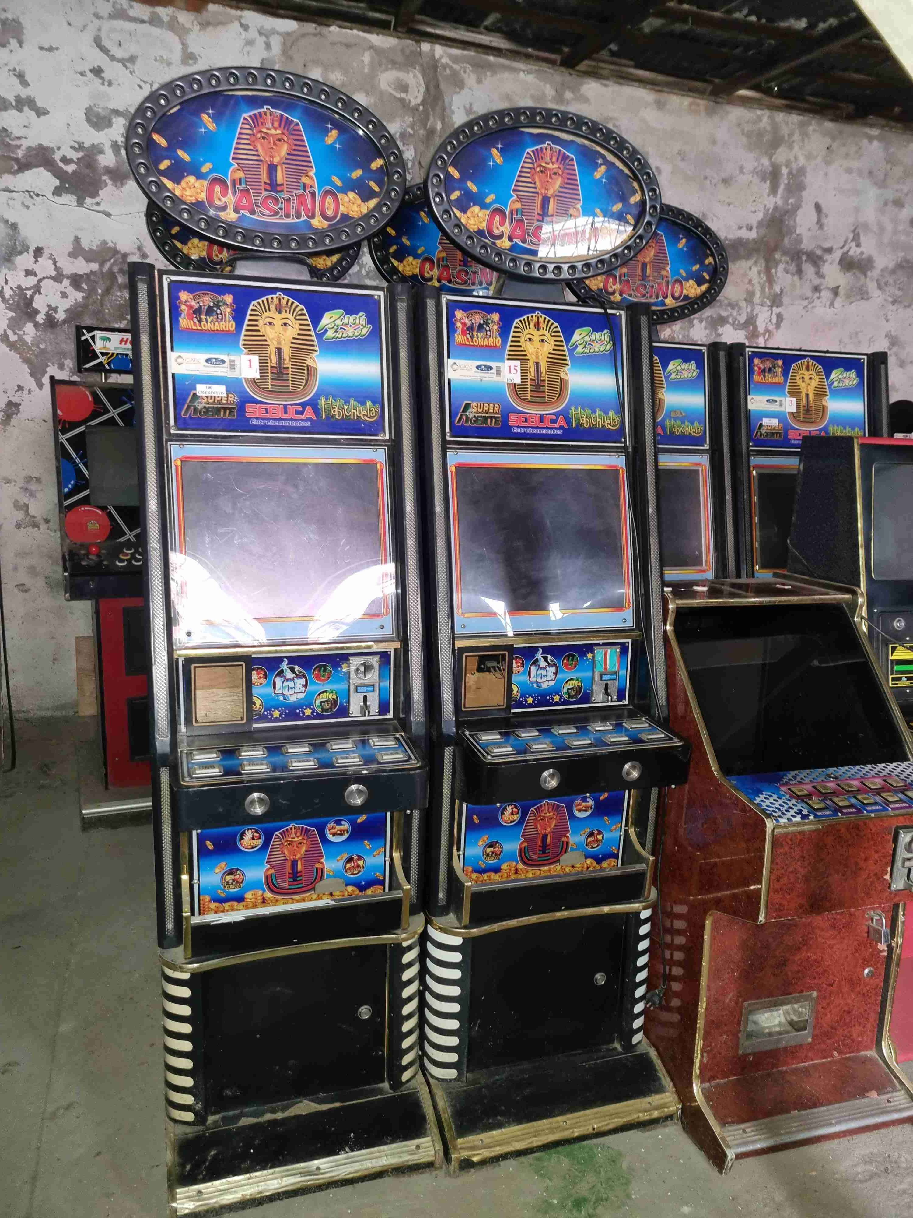 Máquinas tragamonedas Seminuevas y nuevos - miniatura 5