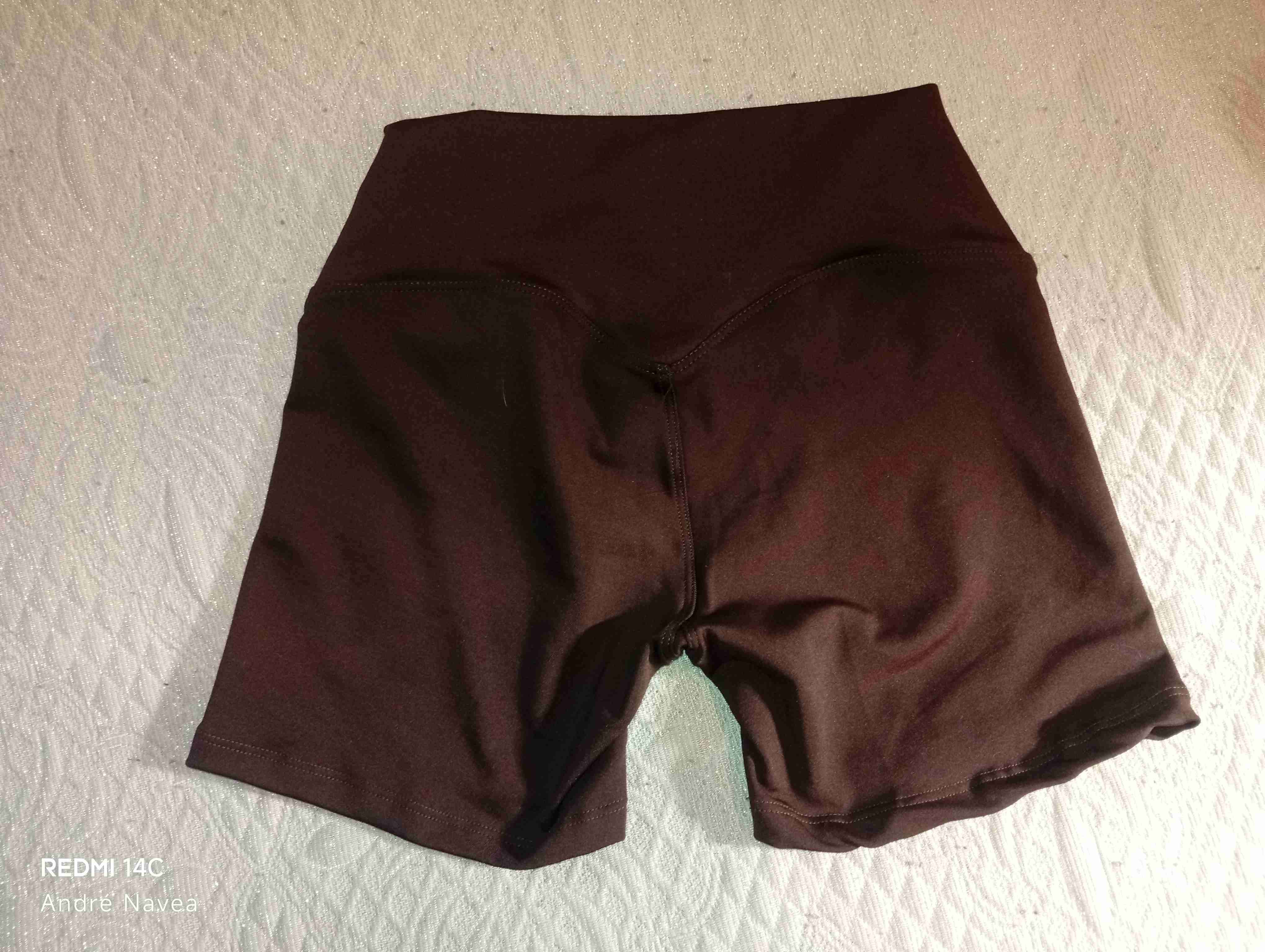 Shorts deportivos marrones - miniatura 2