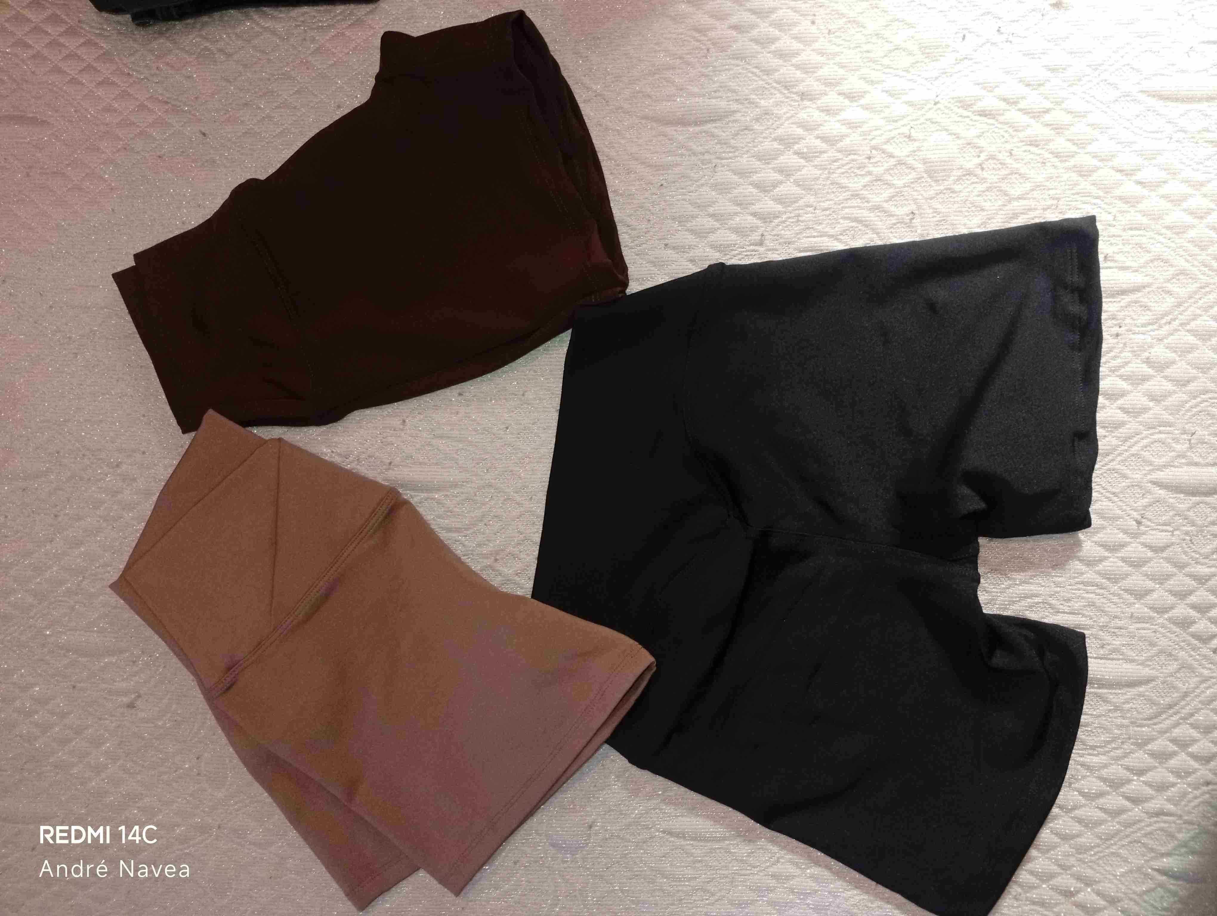 Shorts deportivos marrones - miniatura 3