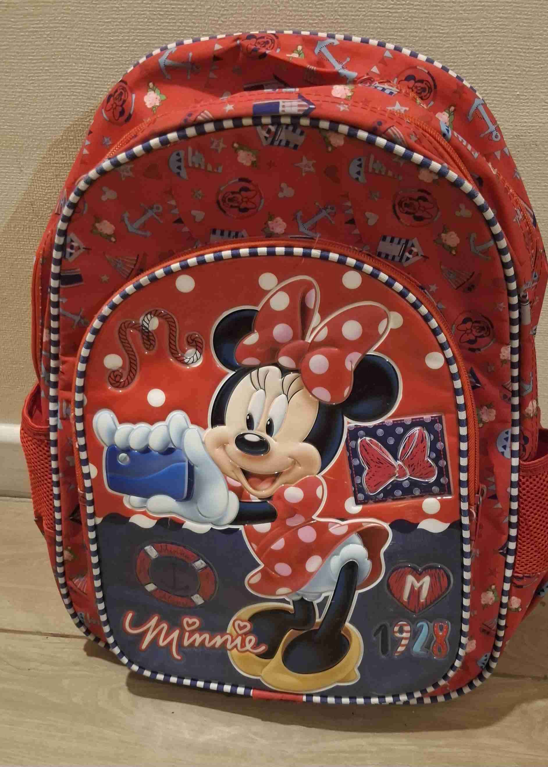 Mochila roja con diseño infantil - miniatura 2