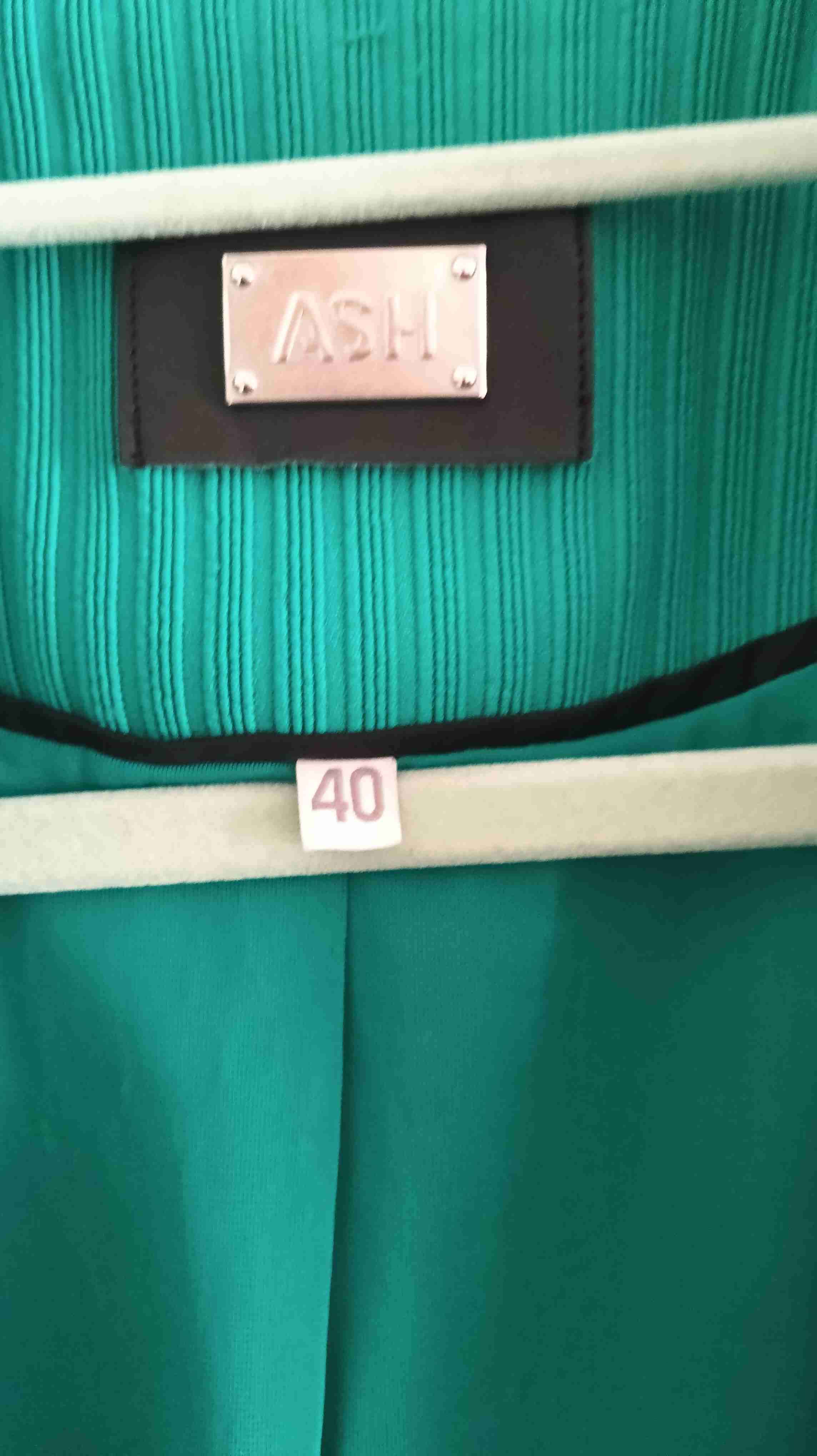 Chaqueta verde ribeteada - miniatura 2