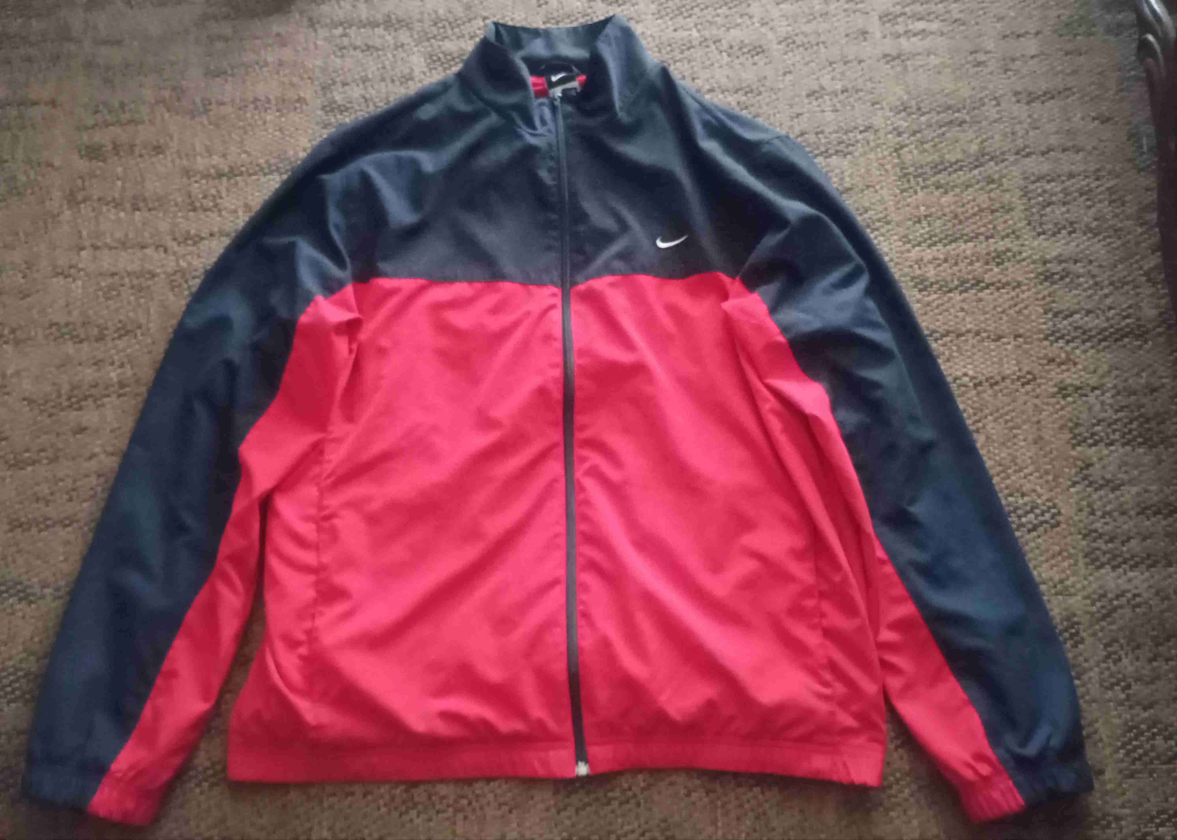Chaqueta deportiva bicolor Nike tallaXl L/XL