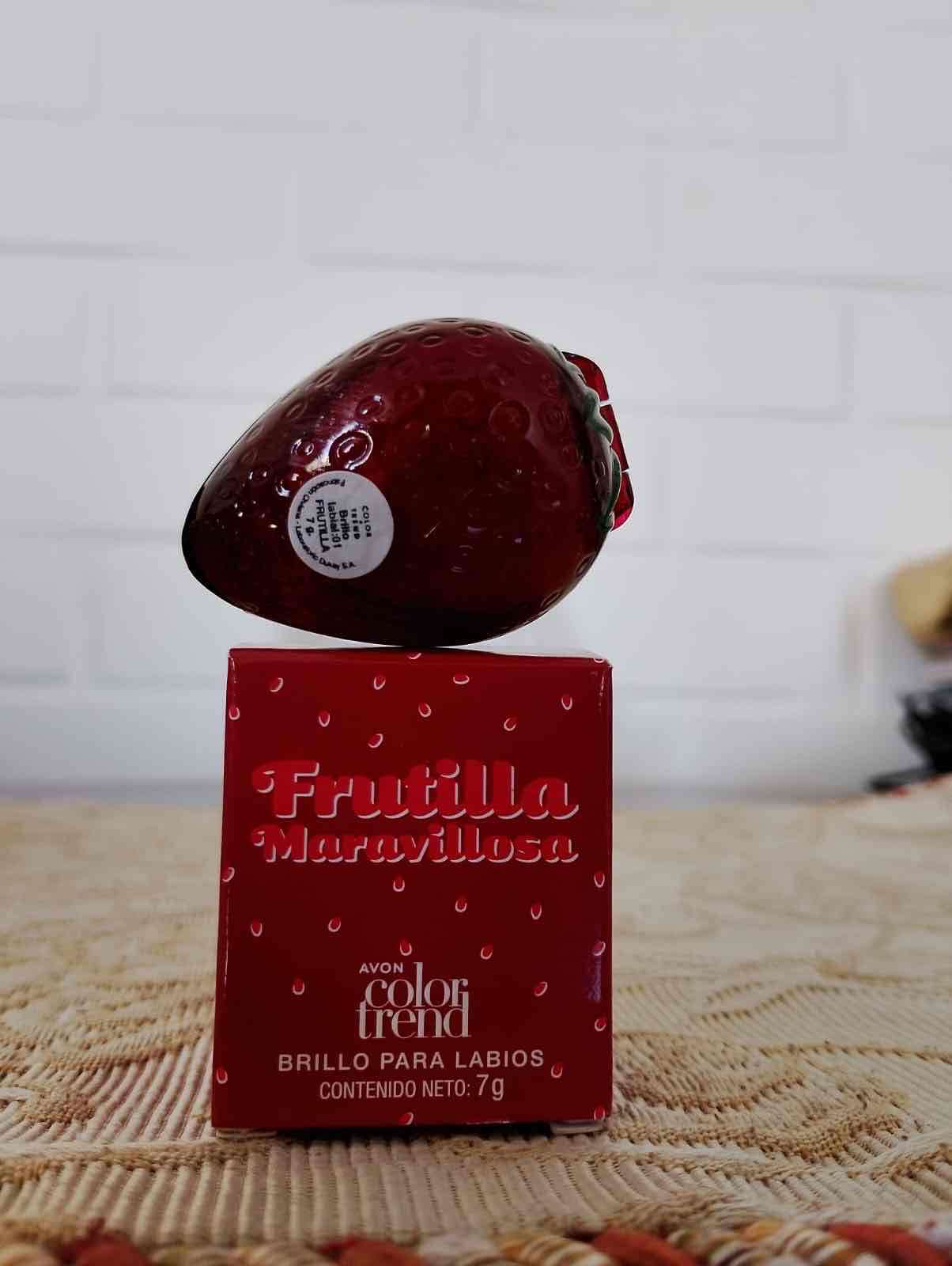 Brillo labial frutilla maravillosa