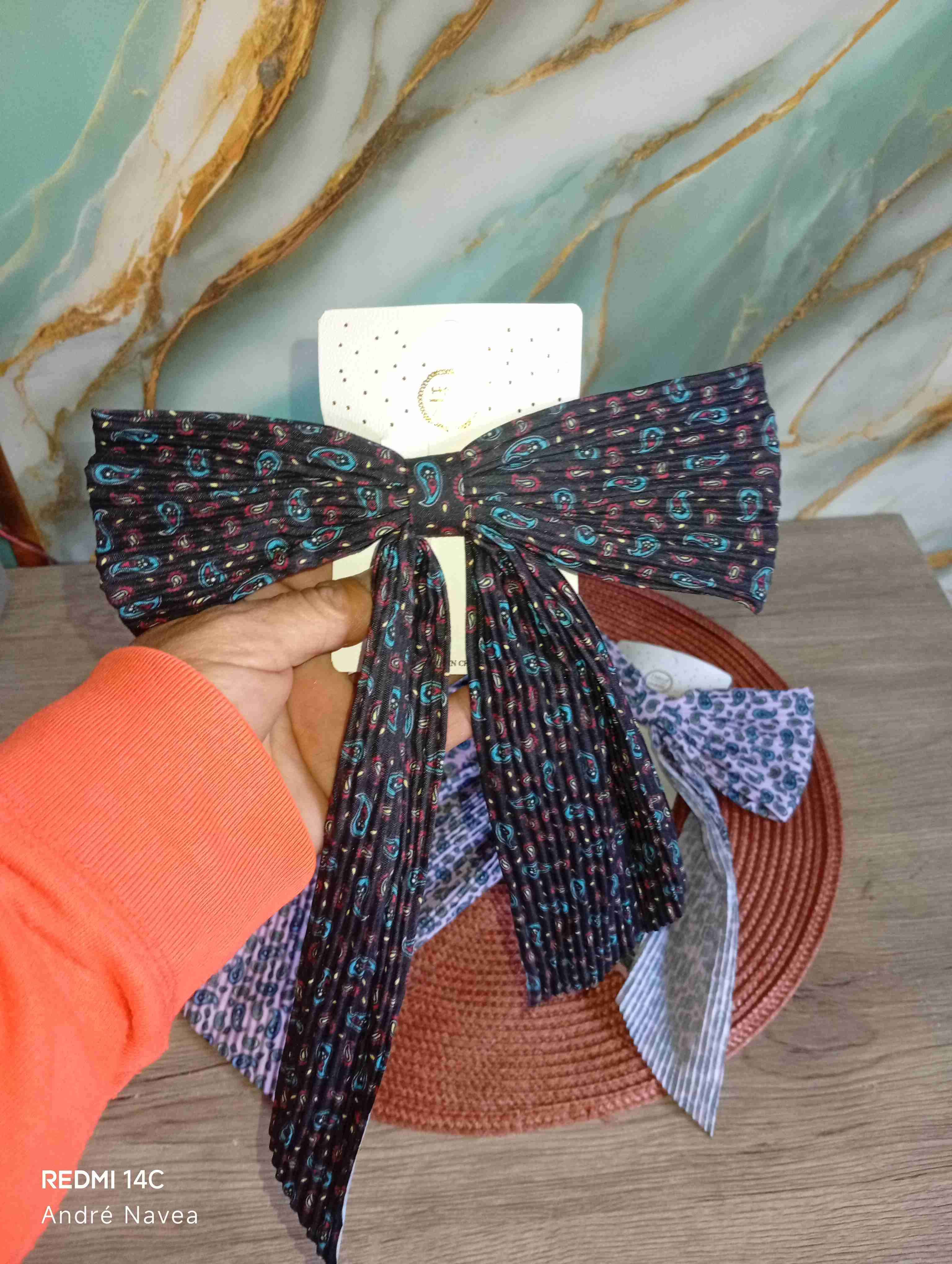 Lazo estampado elegante