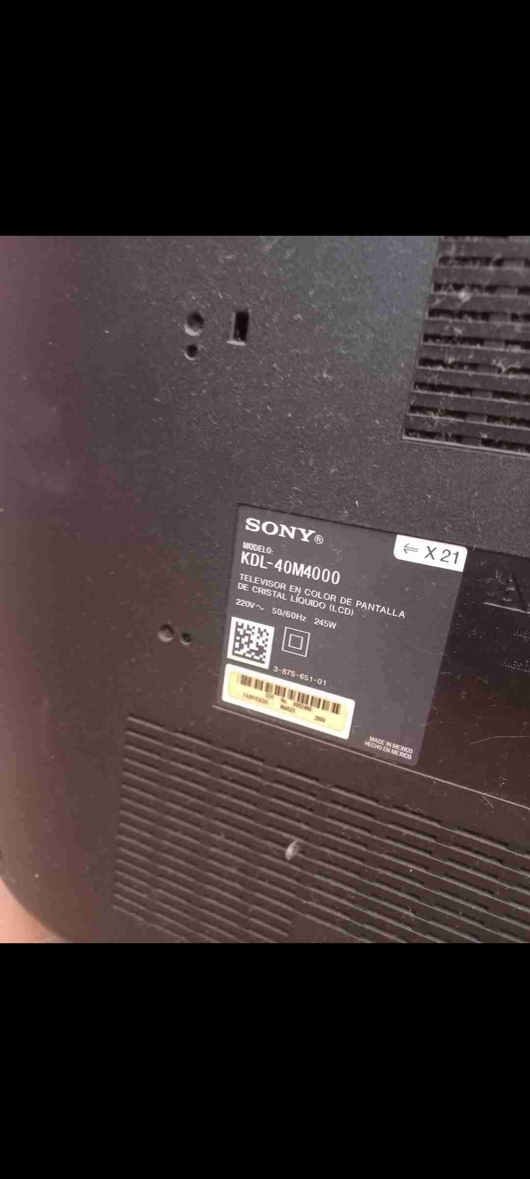 TV LCD antiguo sony bravia 40" con detalles - miniatura 4