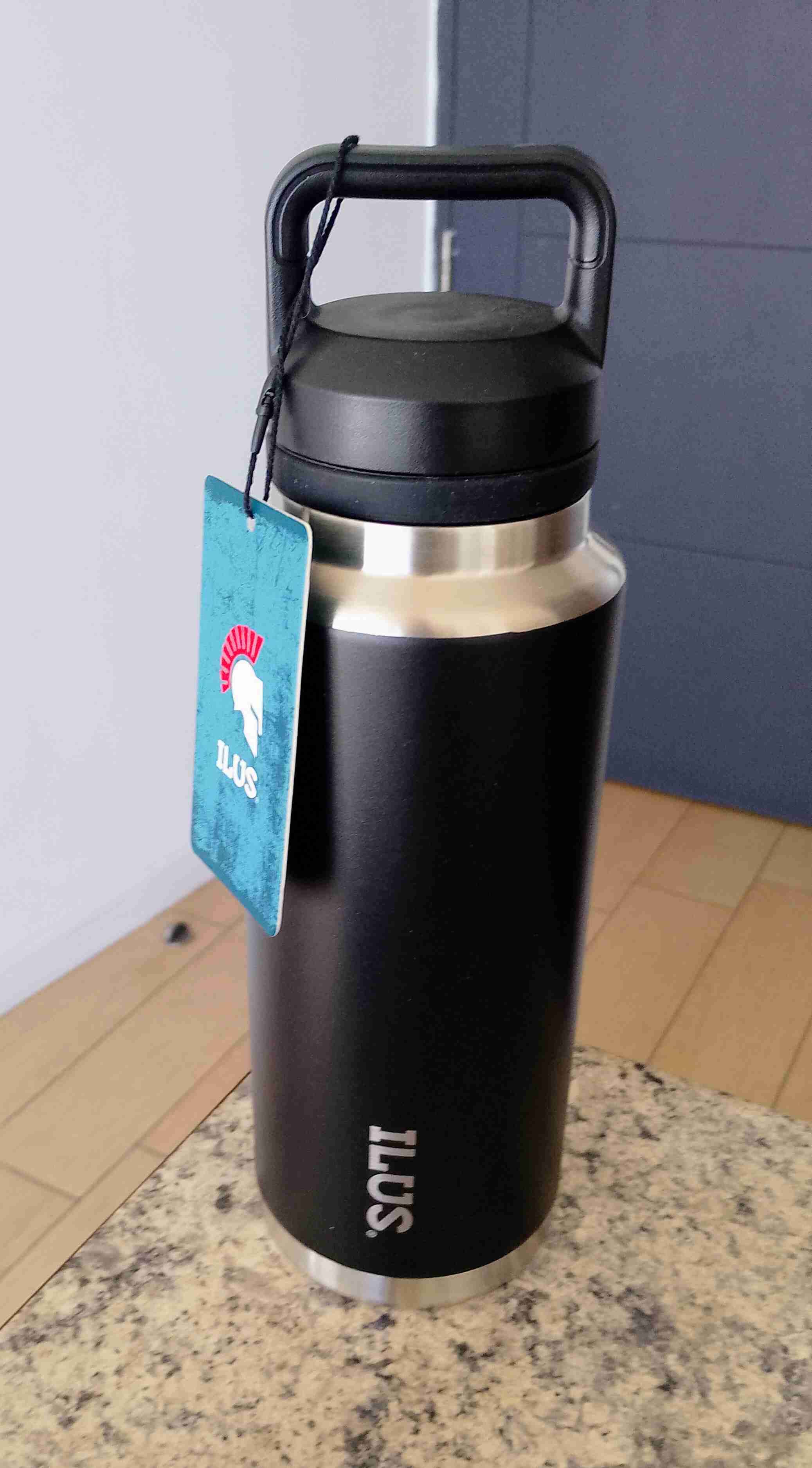 Botella térmica negra ILUS