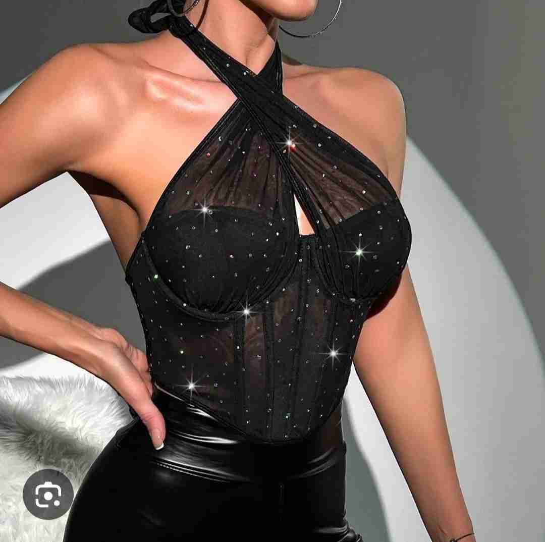 Top halter negro con brillos - miniatura 2