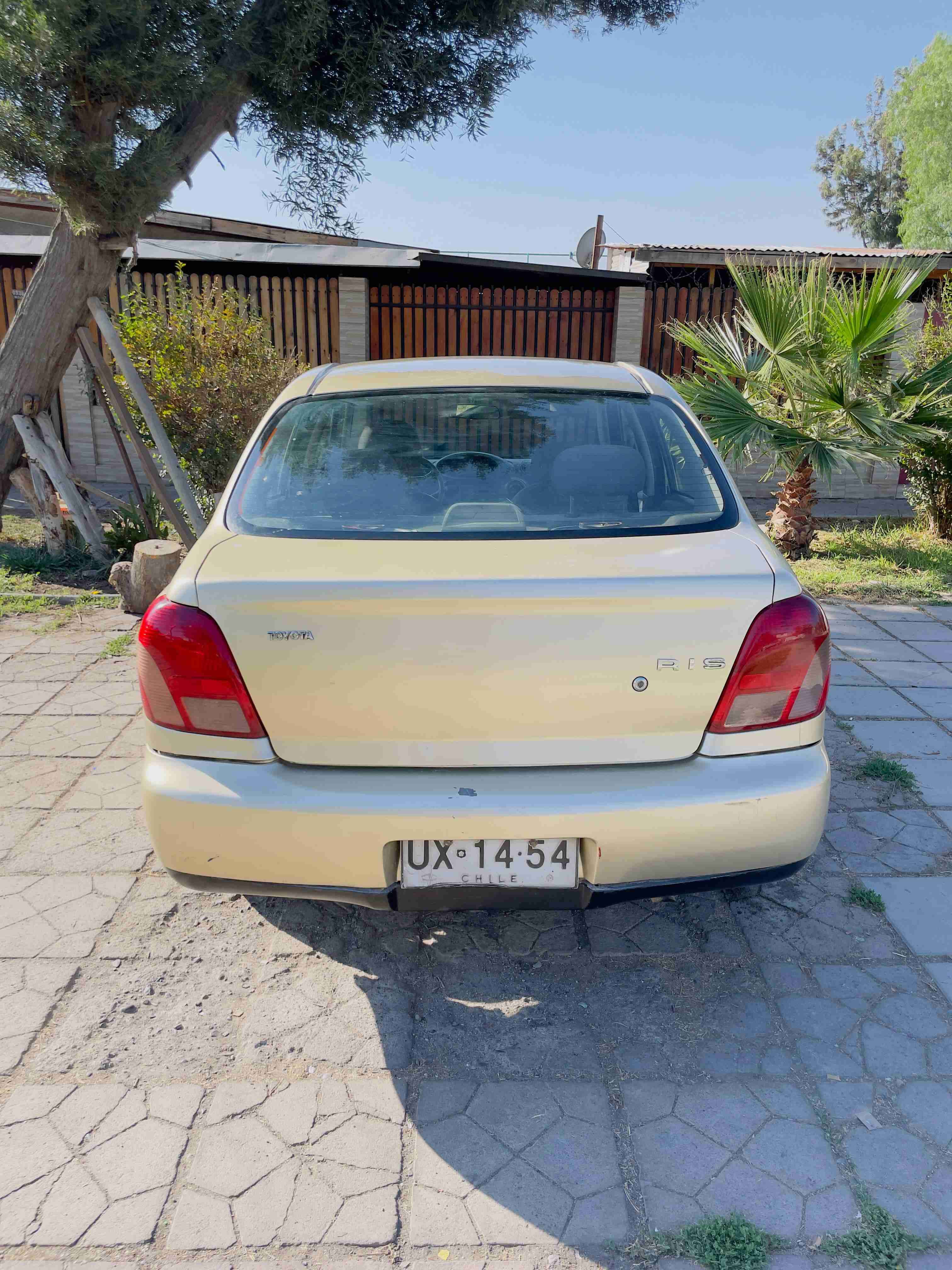 Auto Toyota yaris ecco 2002 - miniatura 4