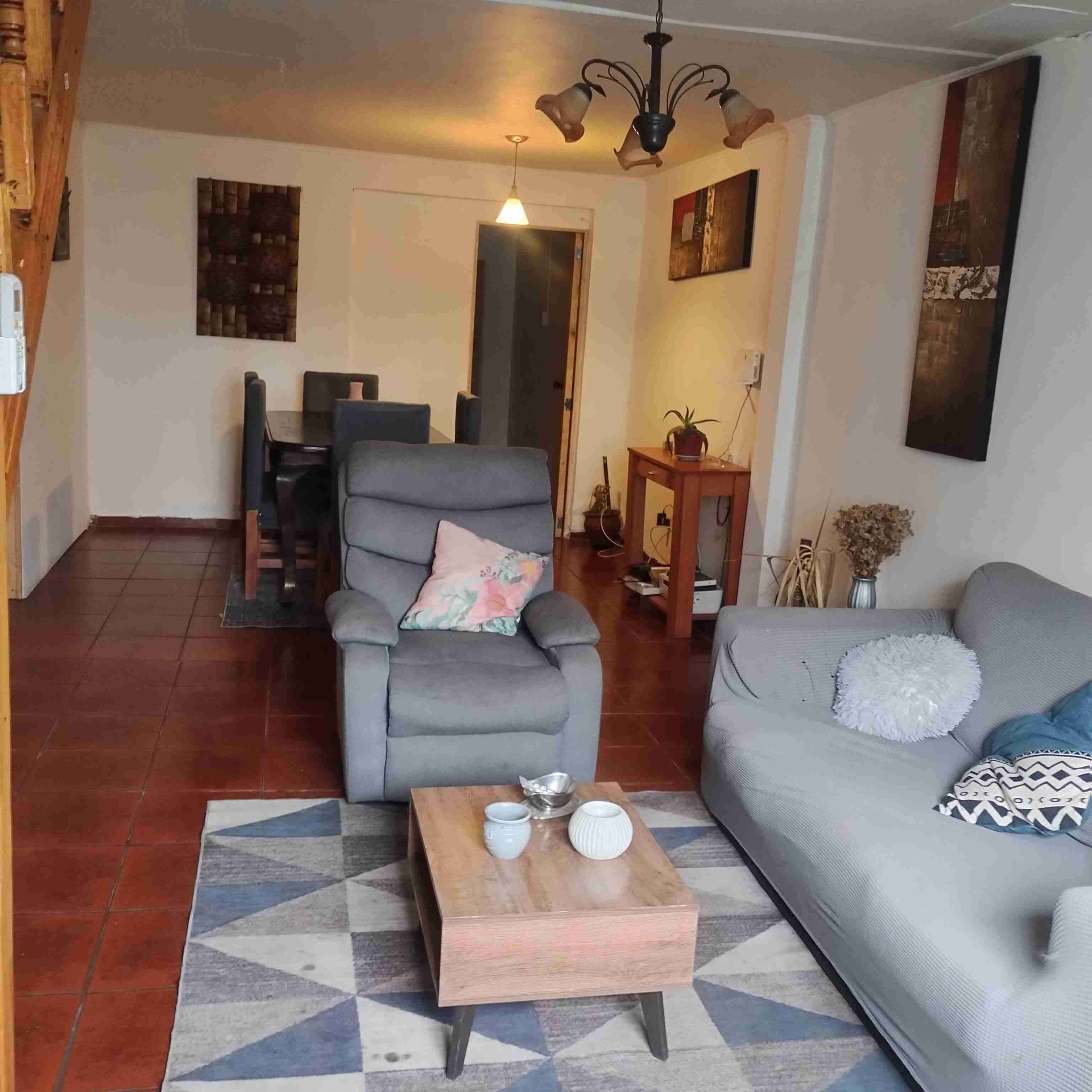 Se arrienda pieza - 2