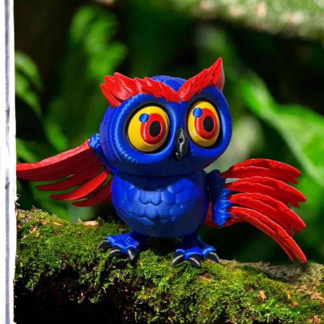 Figura de búho azul/rojo y blanco/cafe