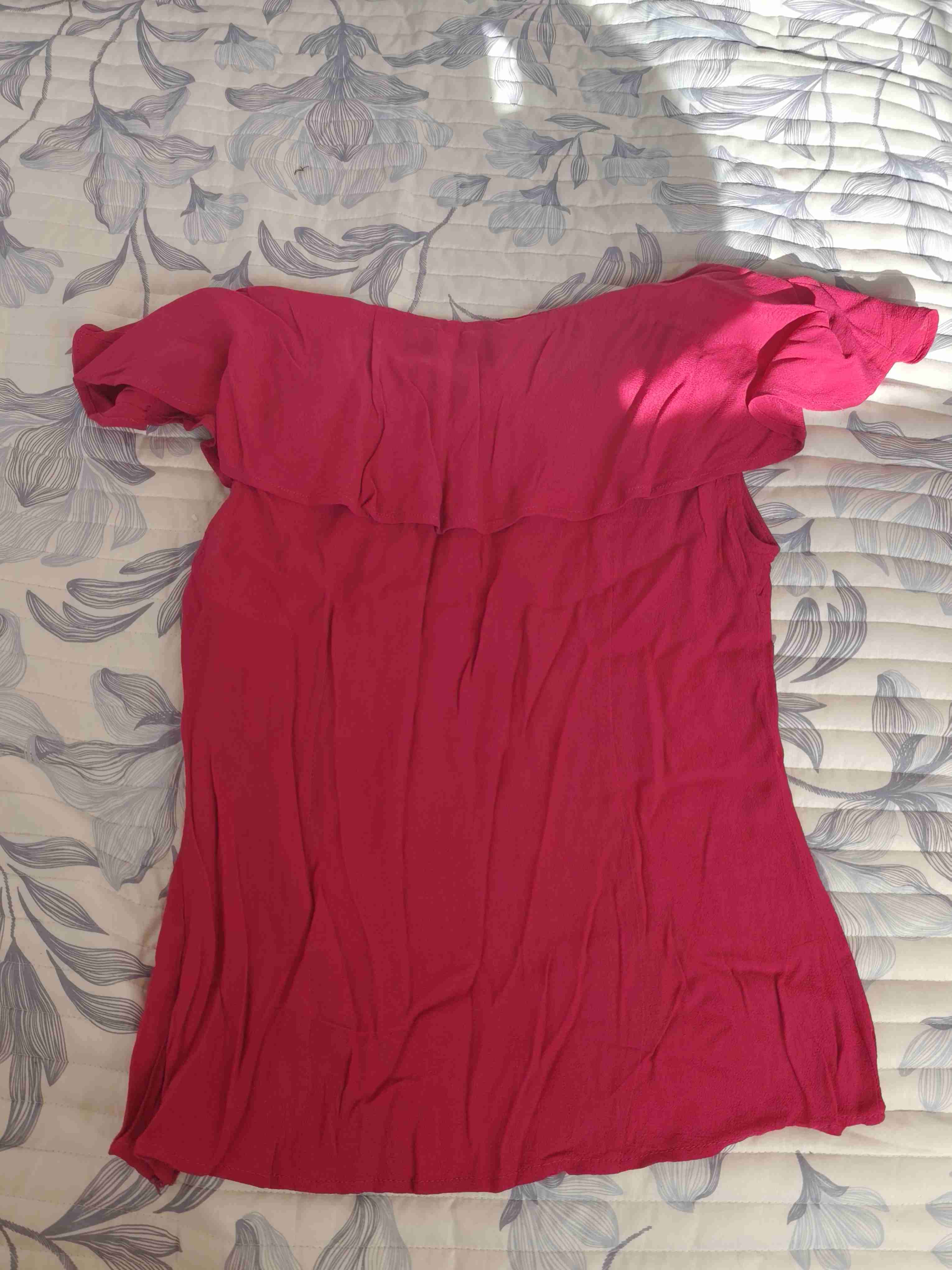 Blusa fucsia sin mangas - miniatura 3