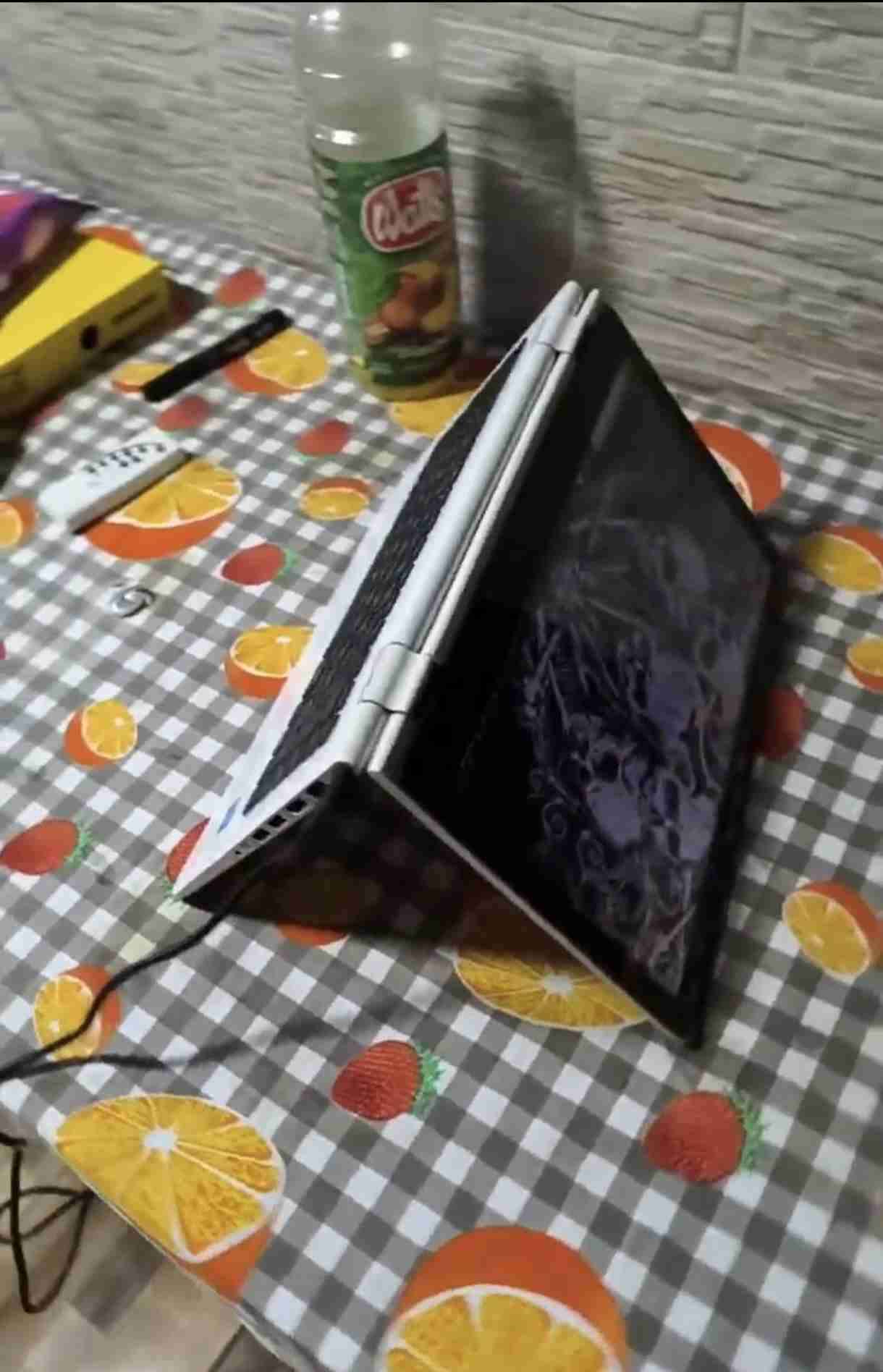 Laptop HP con Intel Core - miniatura 3