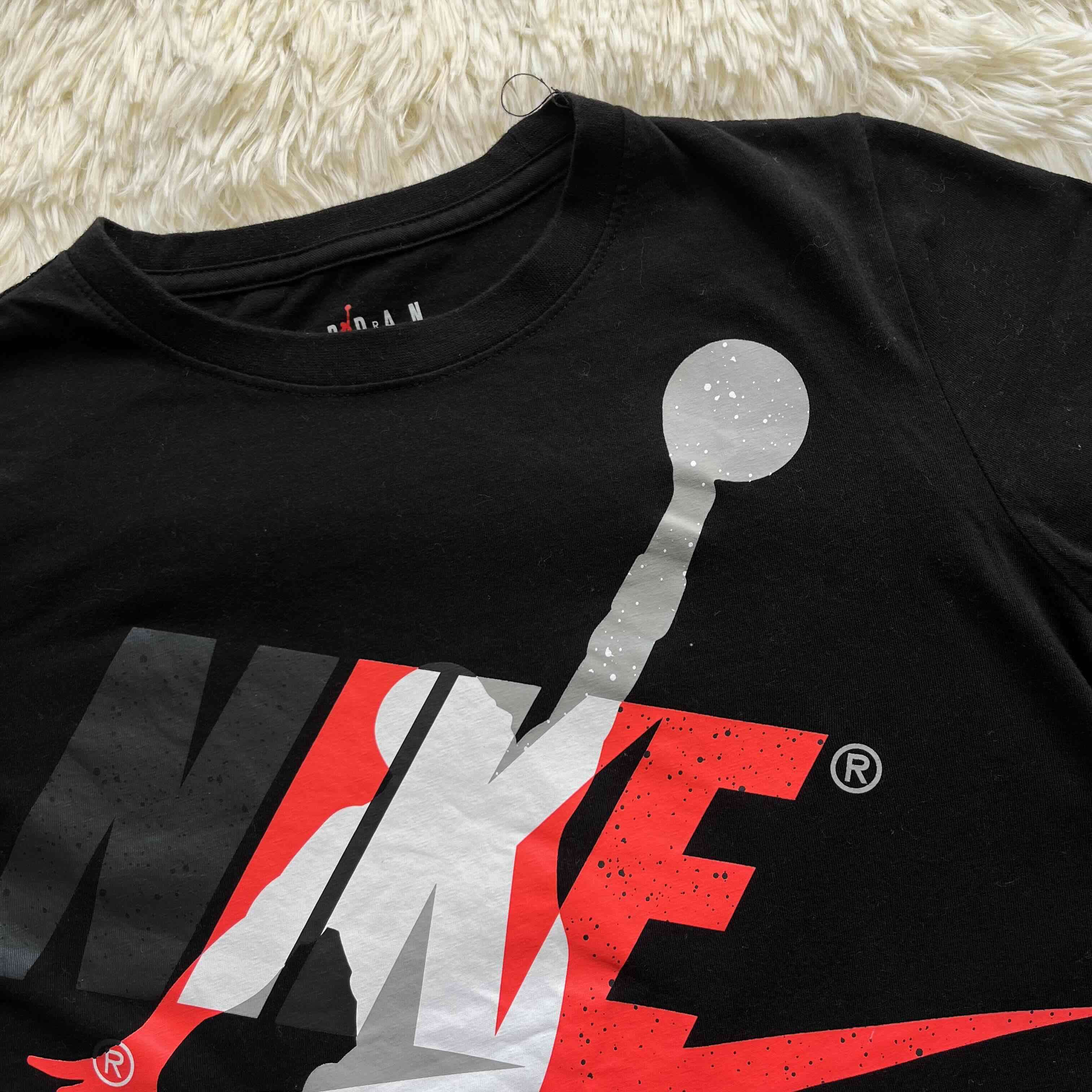 Polera negra Nike Air - miniatura 2