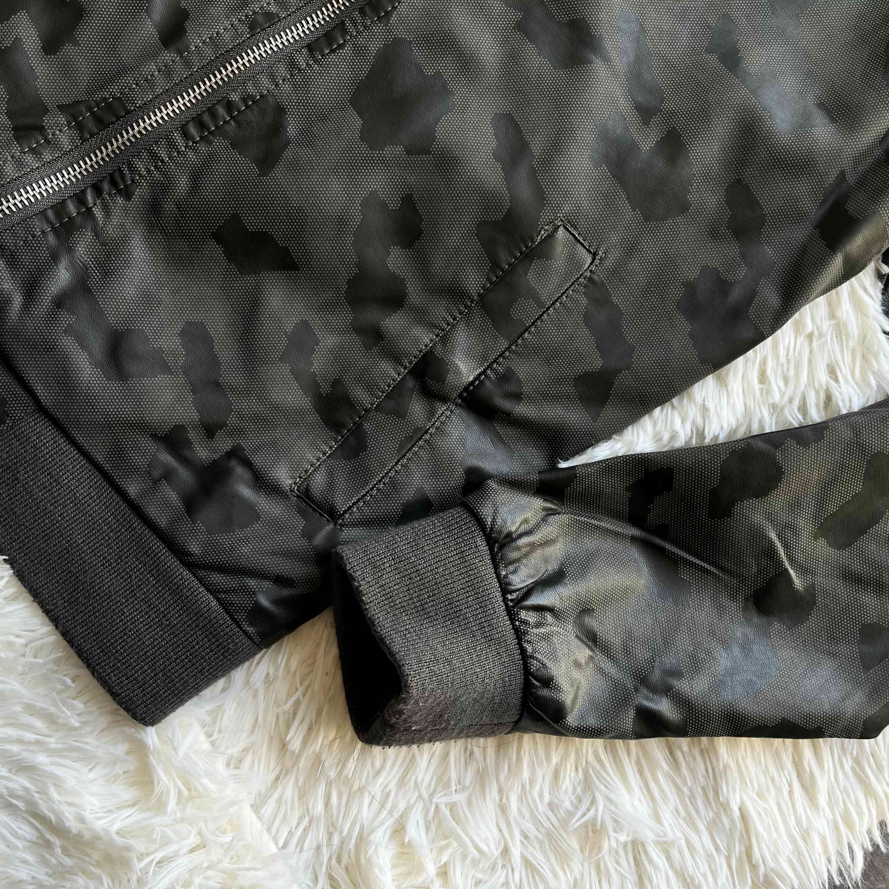 Casaca Niño estampada camuflaje - miniatura 3