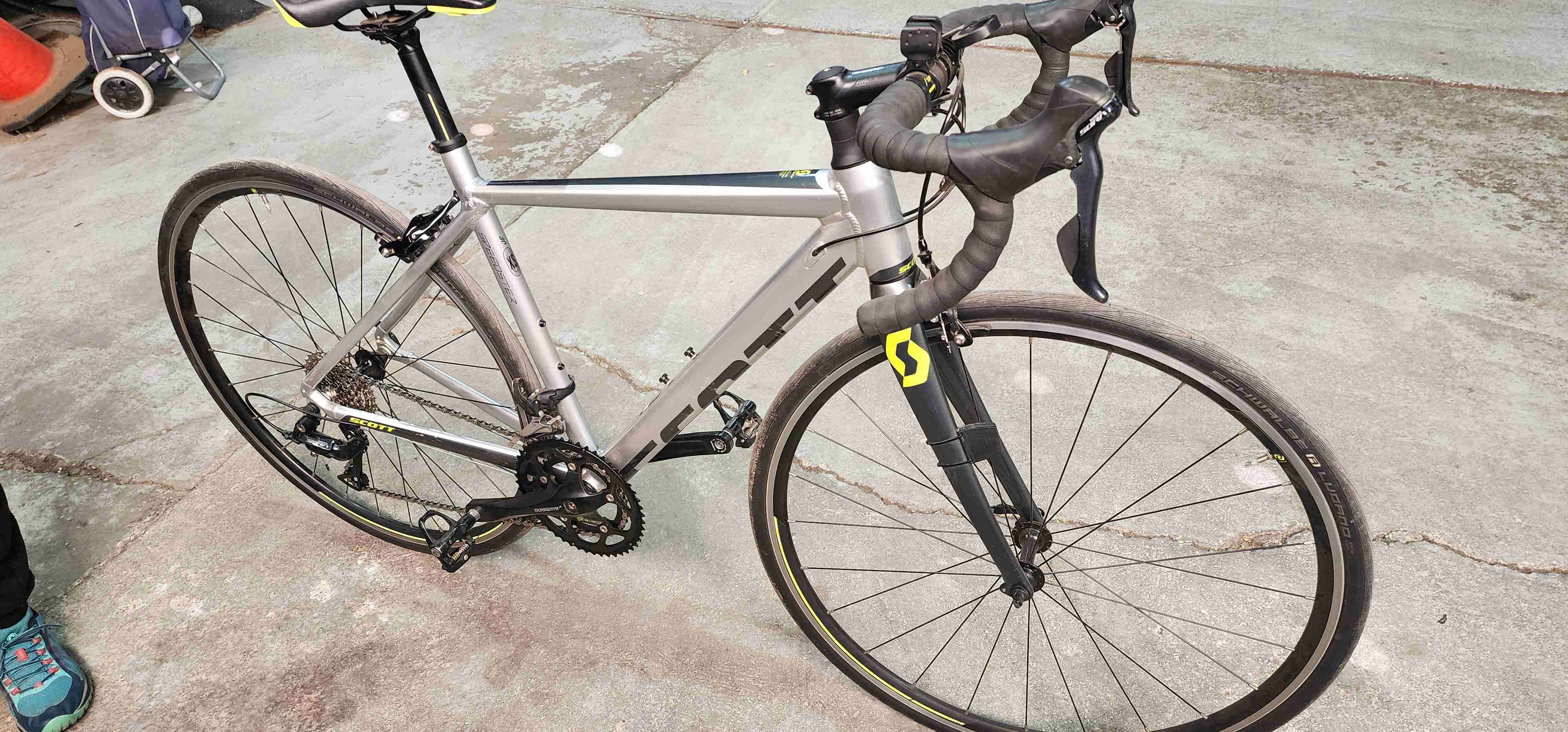 Bicicleta de ruta scott speedster 30 - miniatura 2
