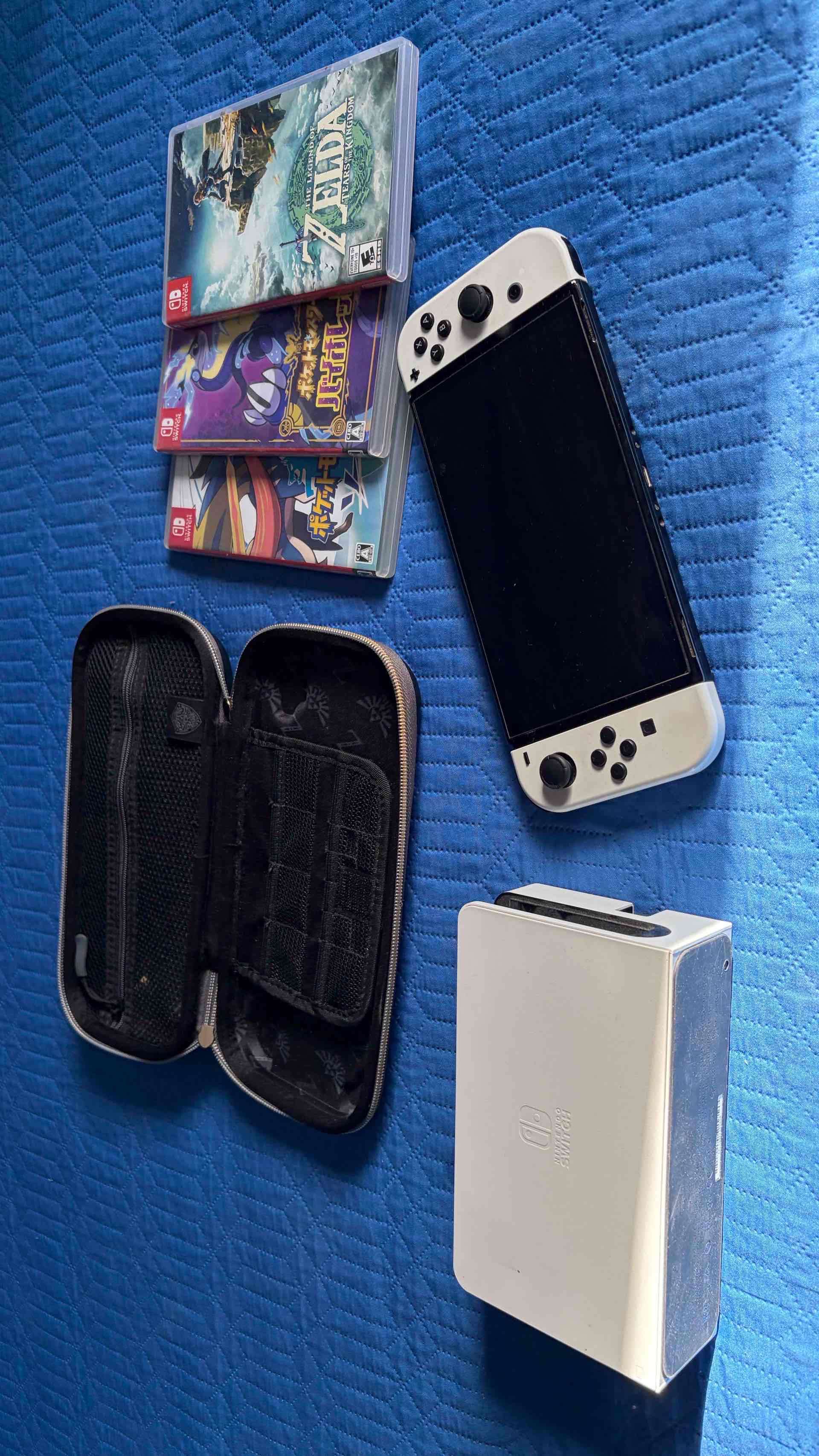 Nintendo Switch con 3  juegos incluidos, funda - miniatura 2