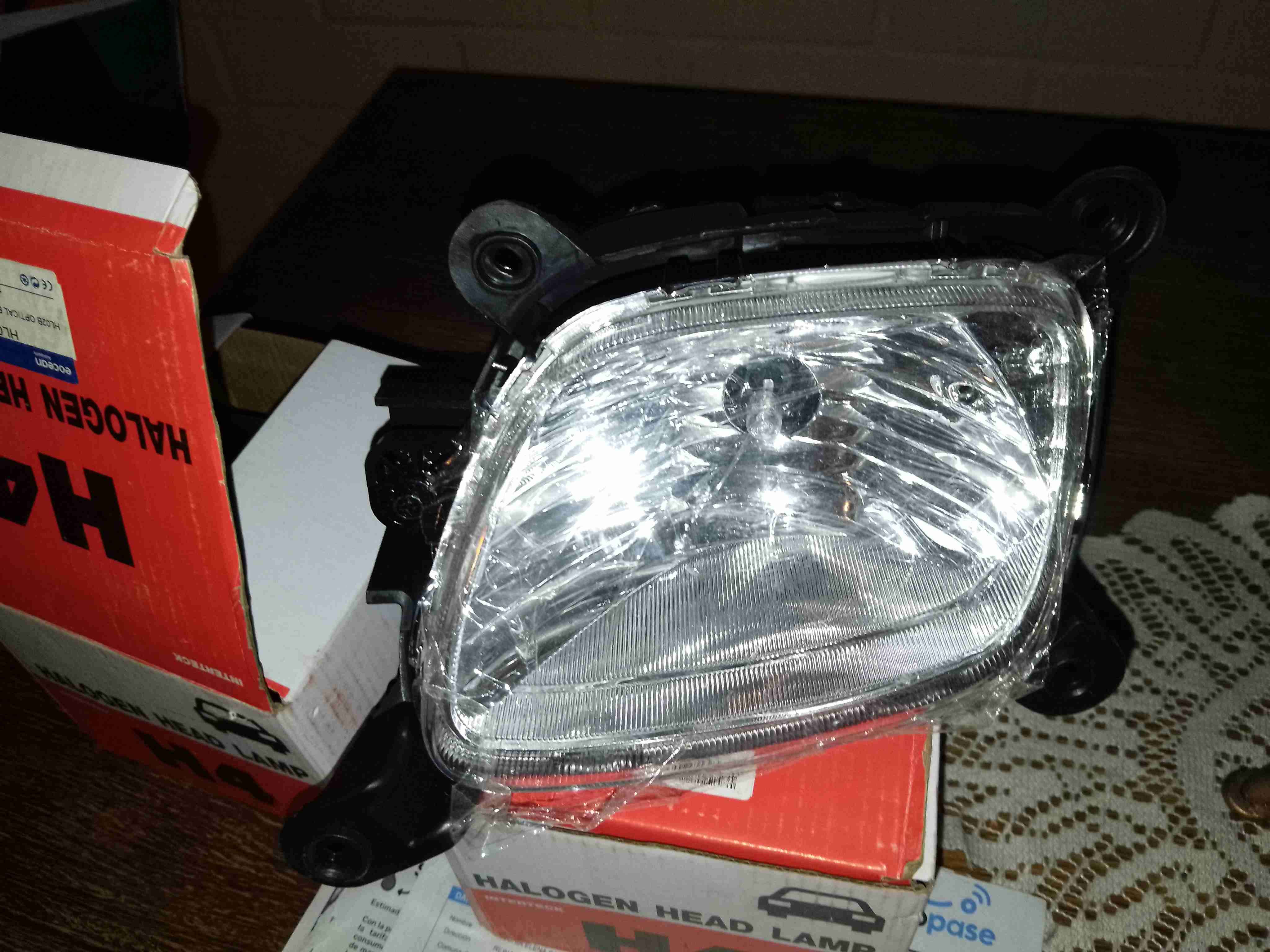 Foco halógeno para auto