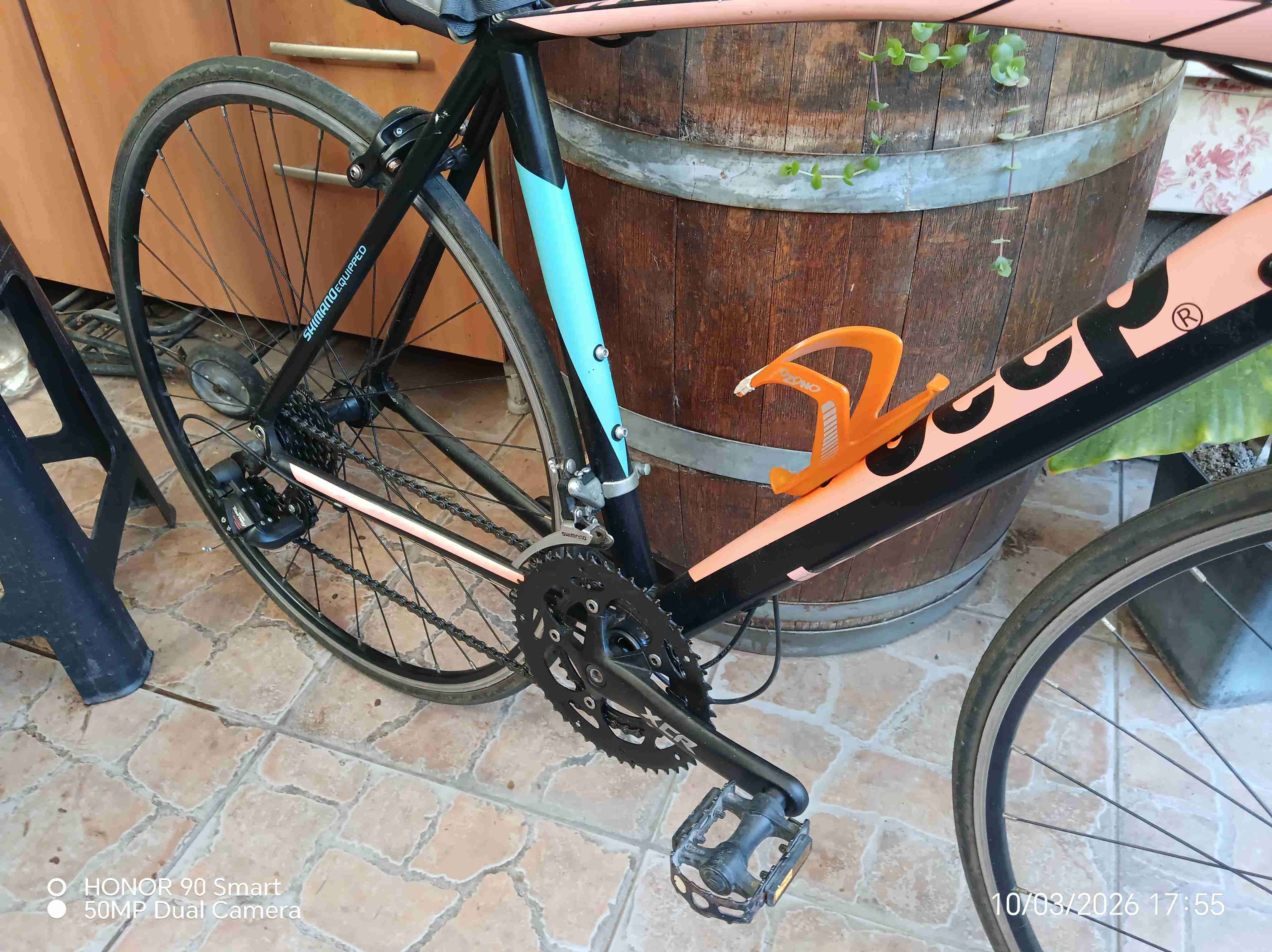 Bicicleta ruta Shimano equipada