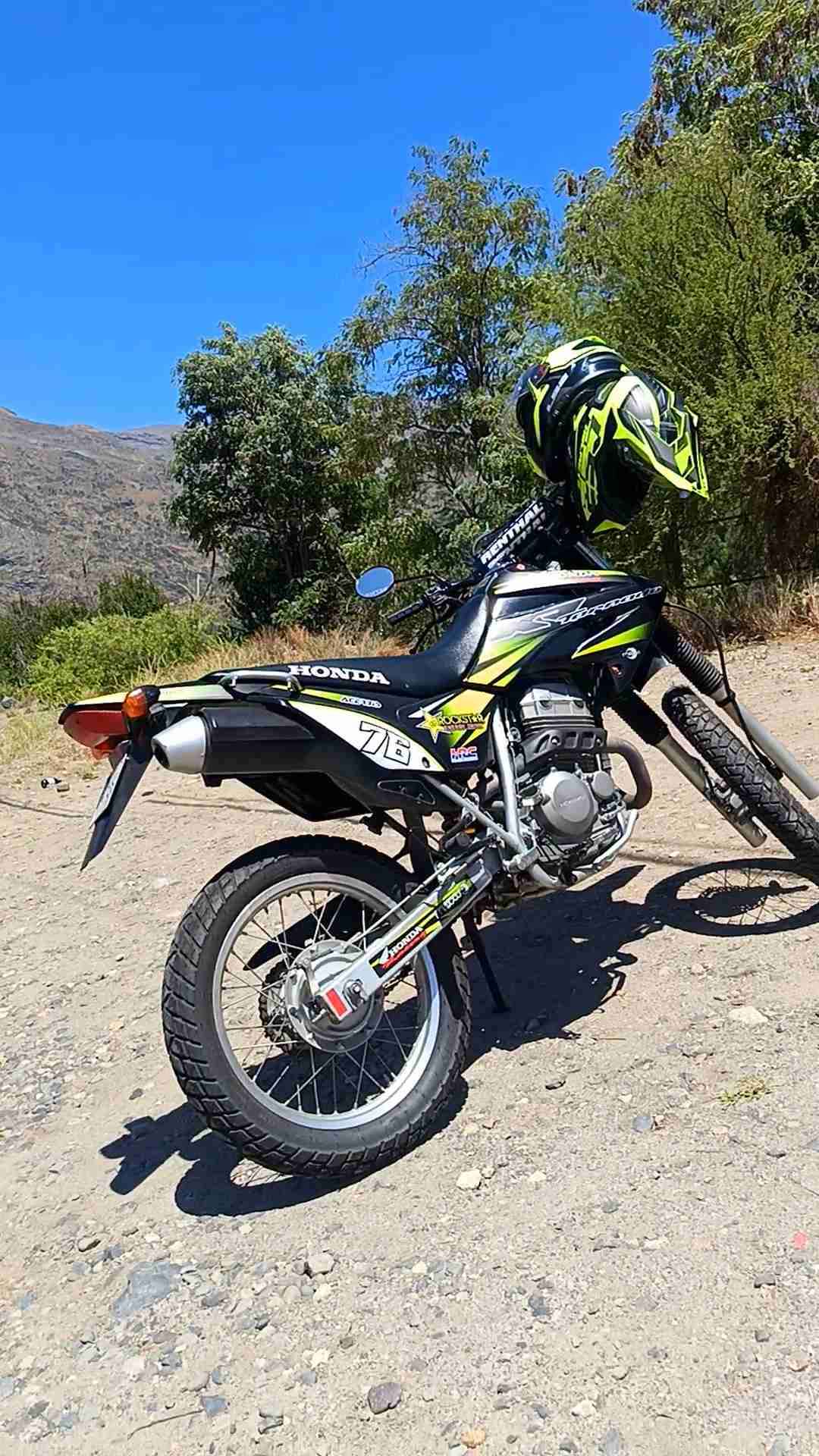 Moto Honda Tornado 250