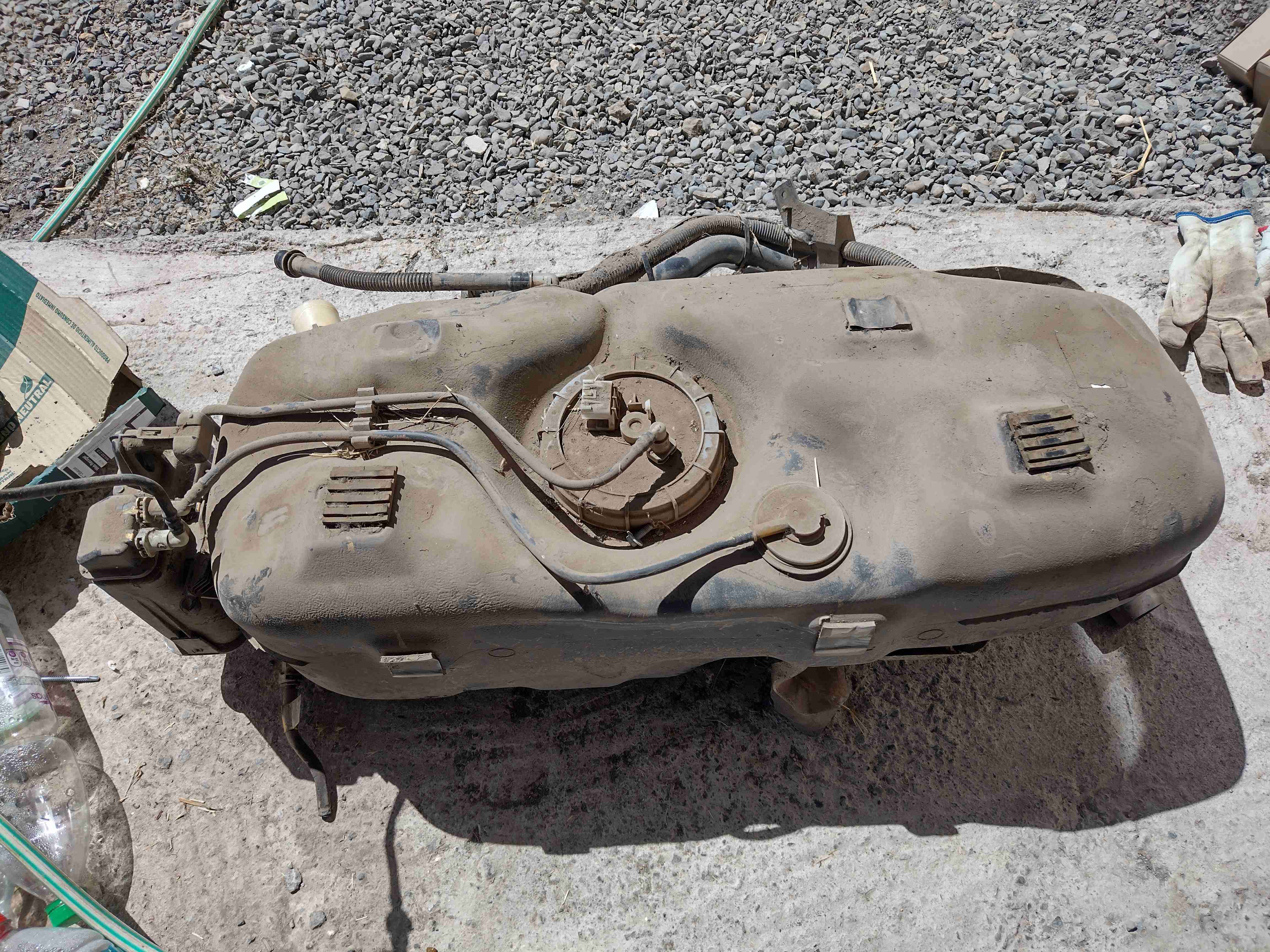 Estanque de combustible spark GT.