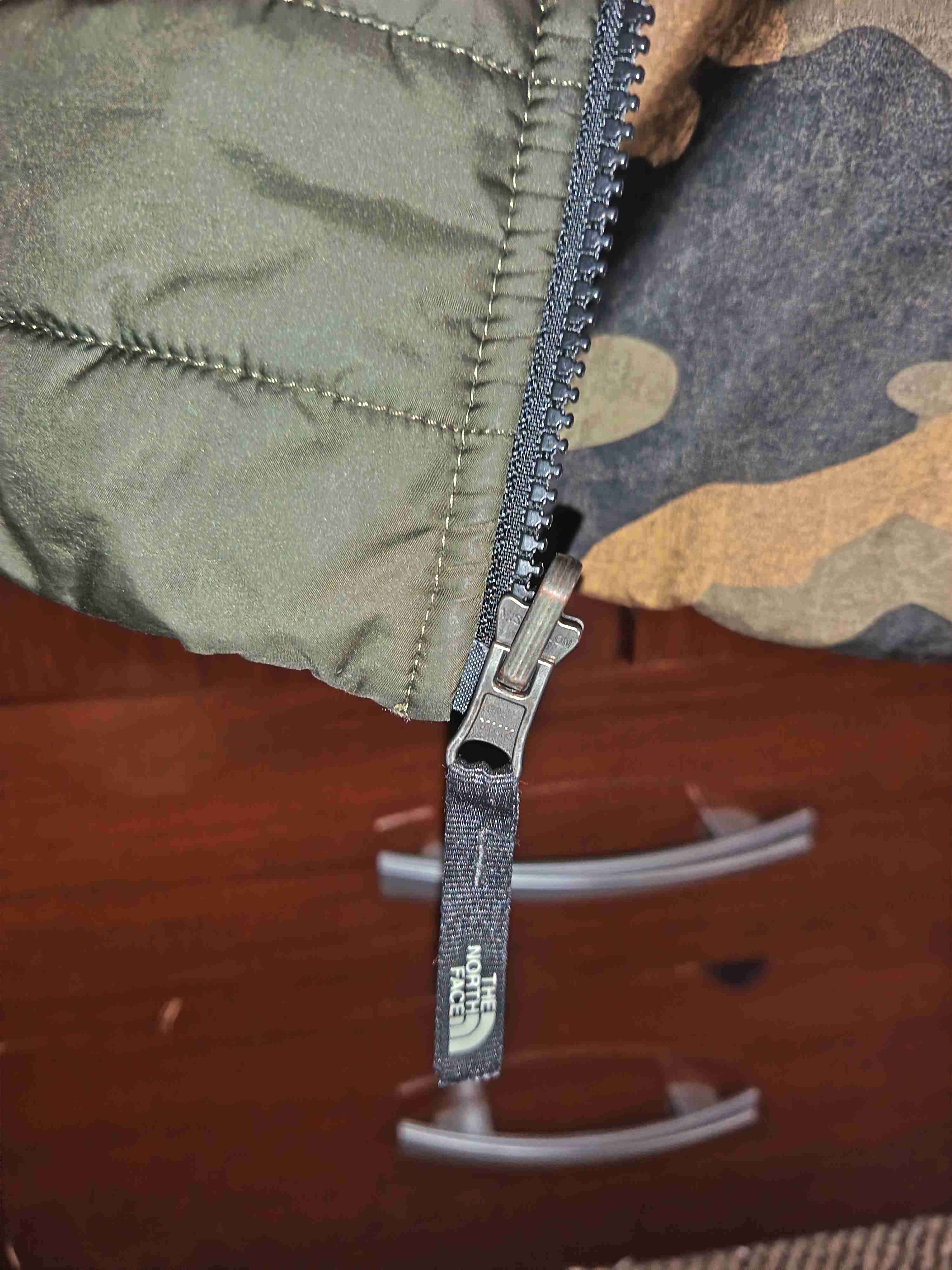 Abrigo The North Face camuflado - miniatura 4