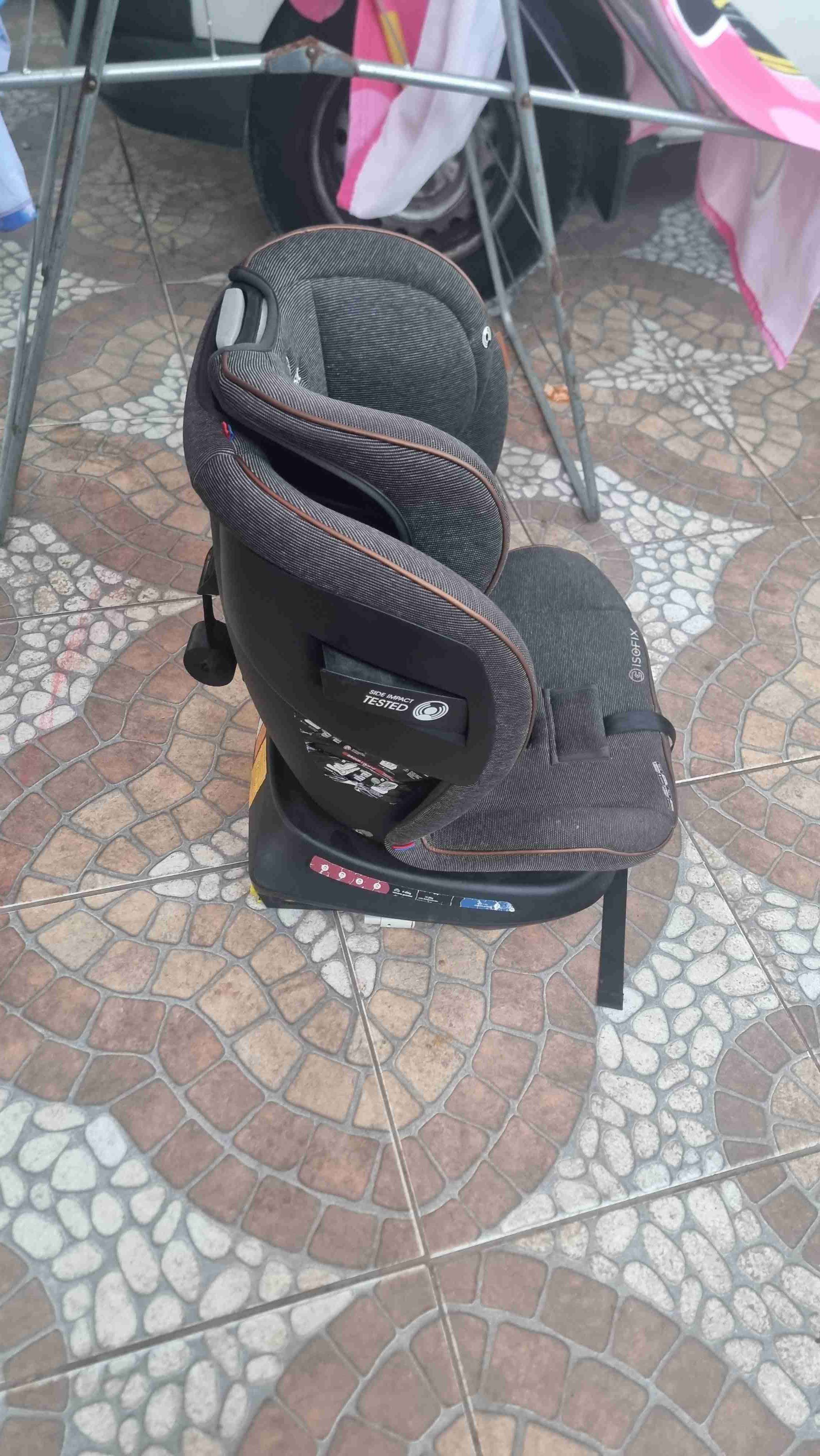 Silla de auto para bebé - miniatura 2