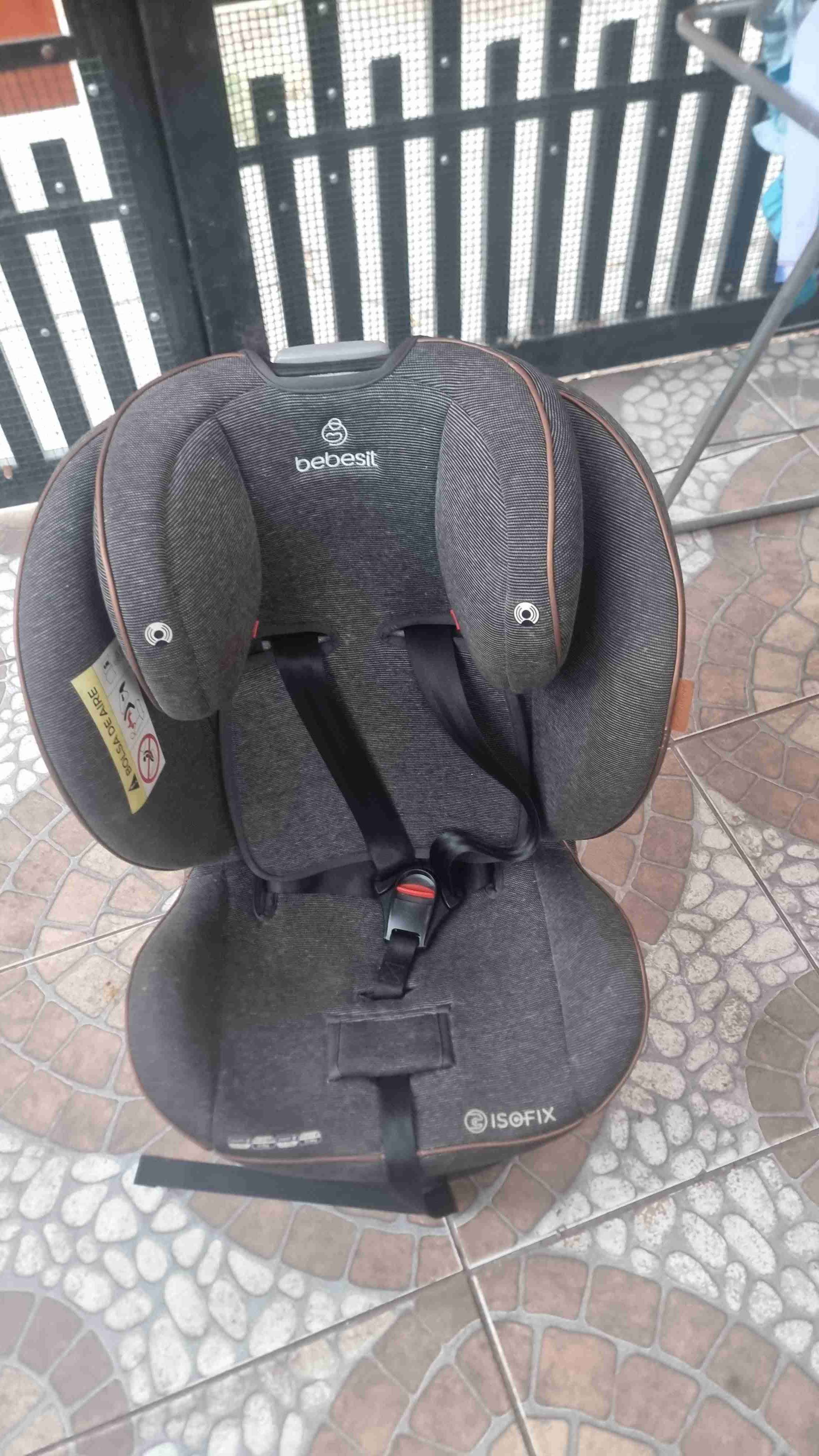 Silla de auto para bebé - miniatura 4