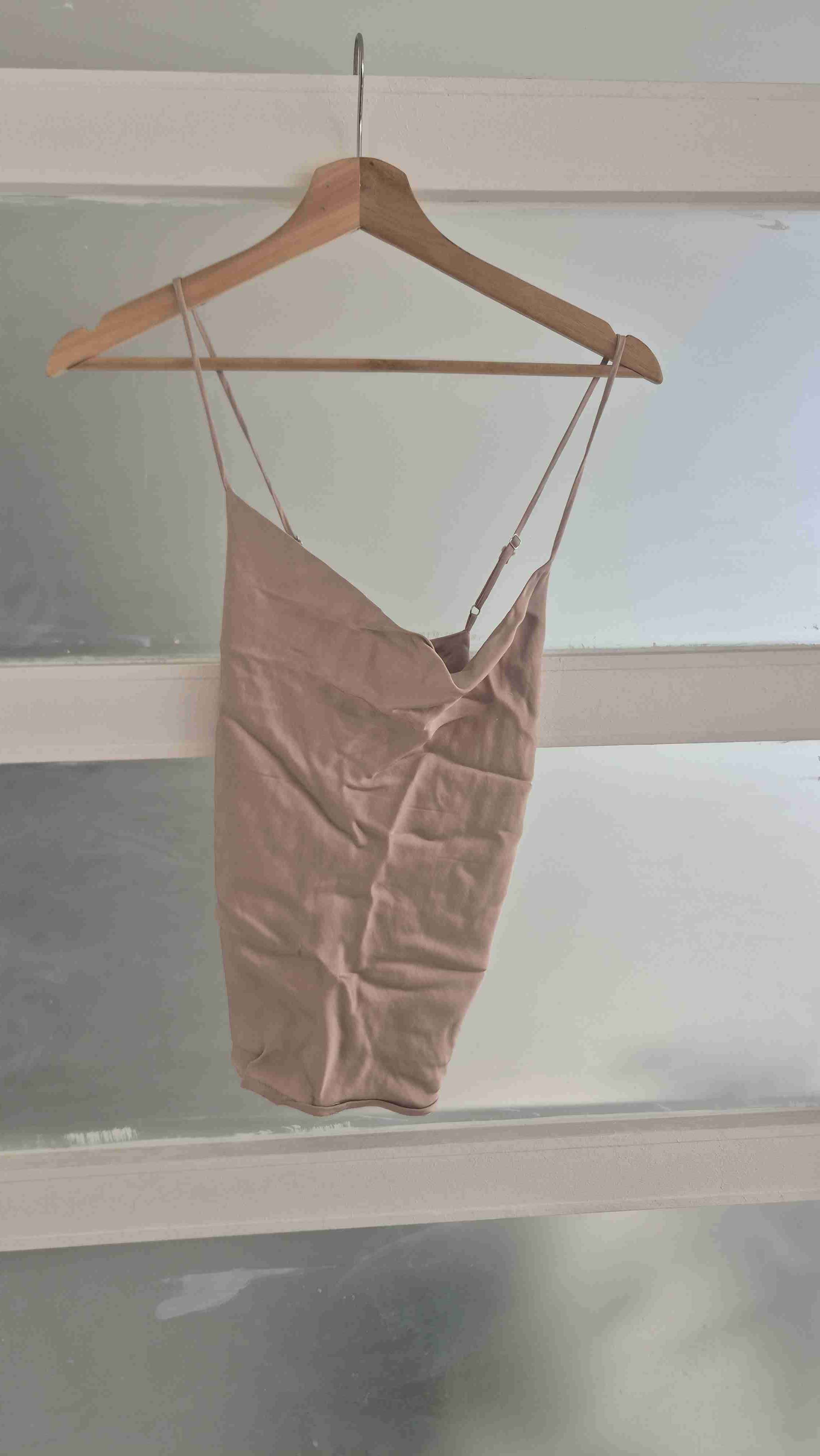 Top de tirantes beige - miniatura 2