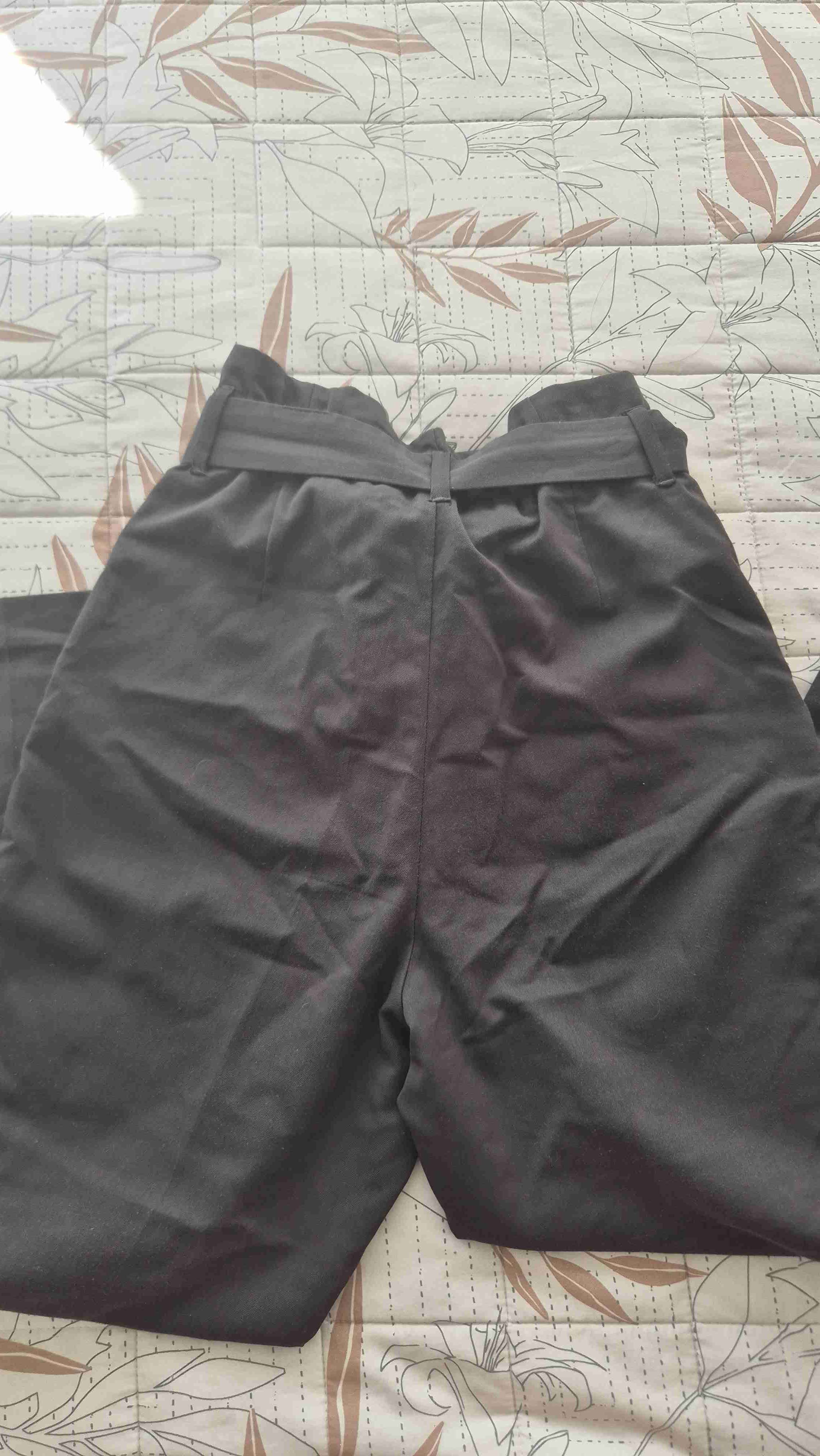 Pantalones verde olivo con lazo - miniatura 4