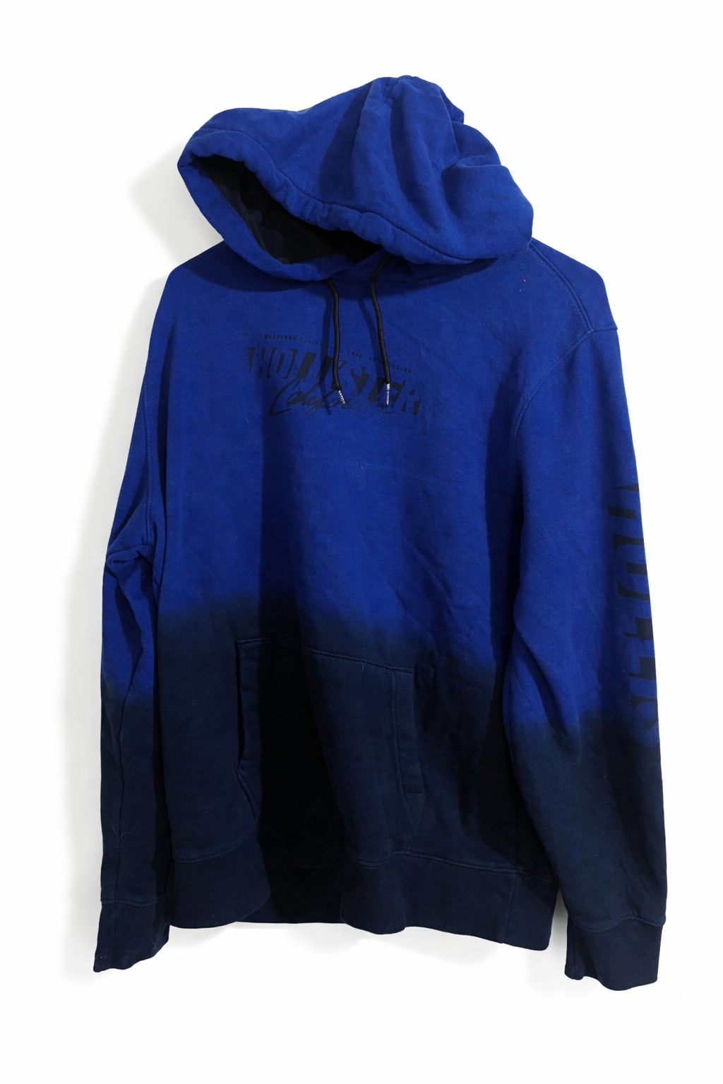 Polerón azul con capucha