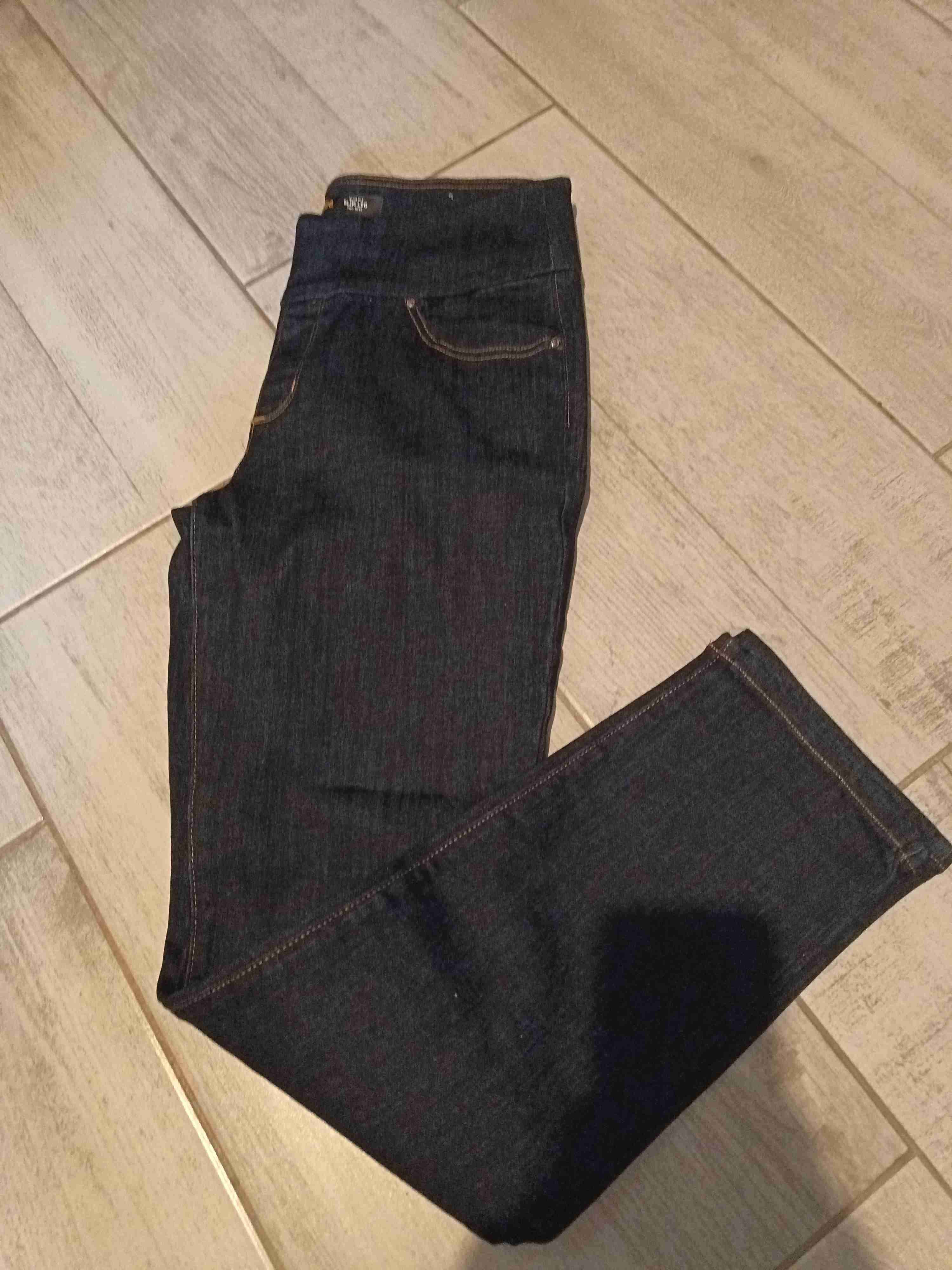 Jeans azul oscuro para mujer