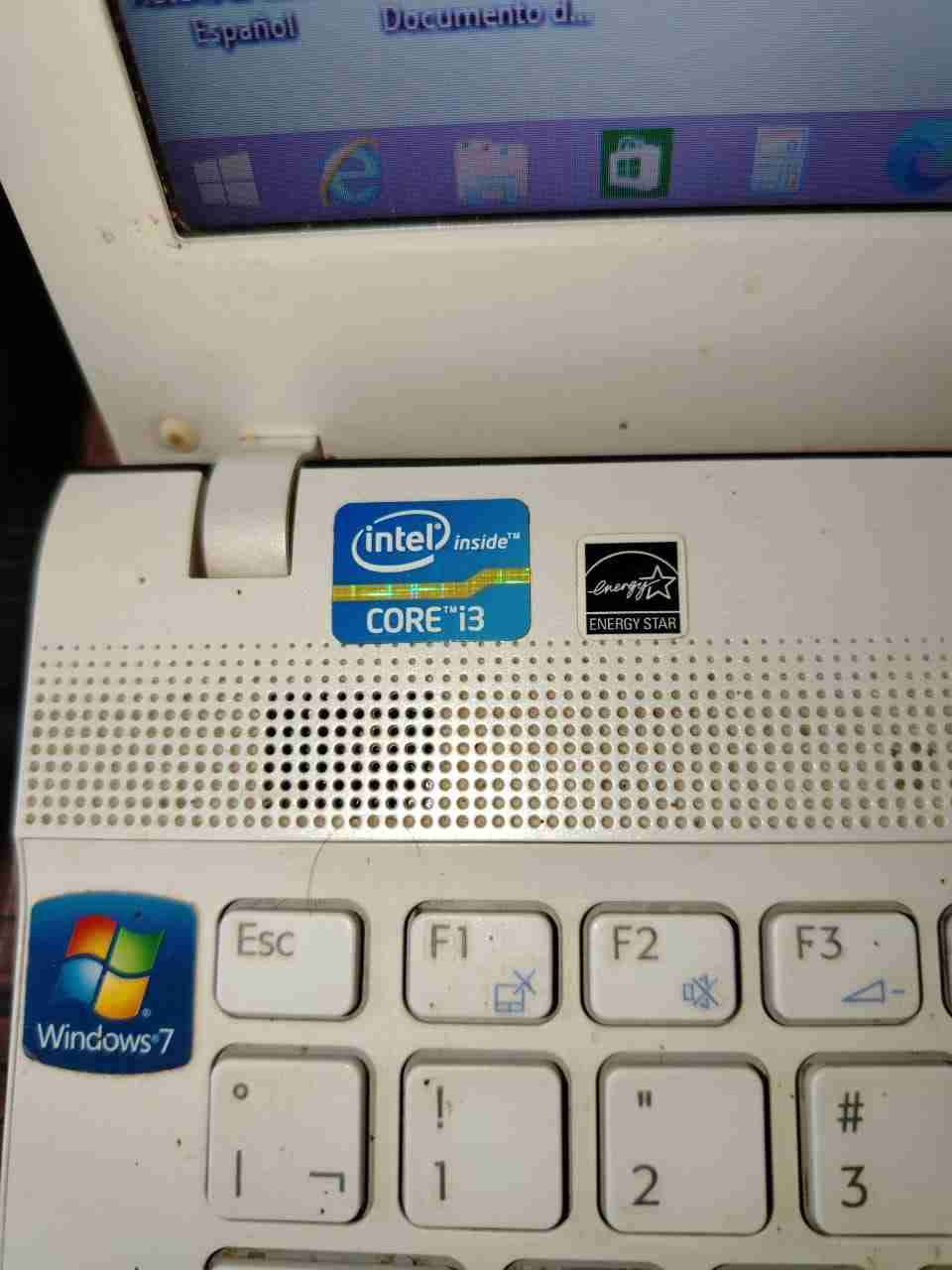 Laptop Sony VAIO Pcg-61a - miniatura 3