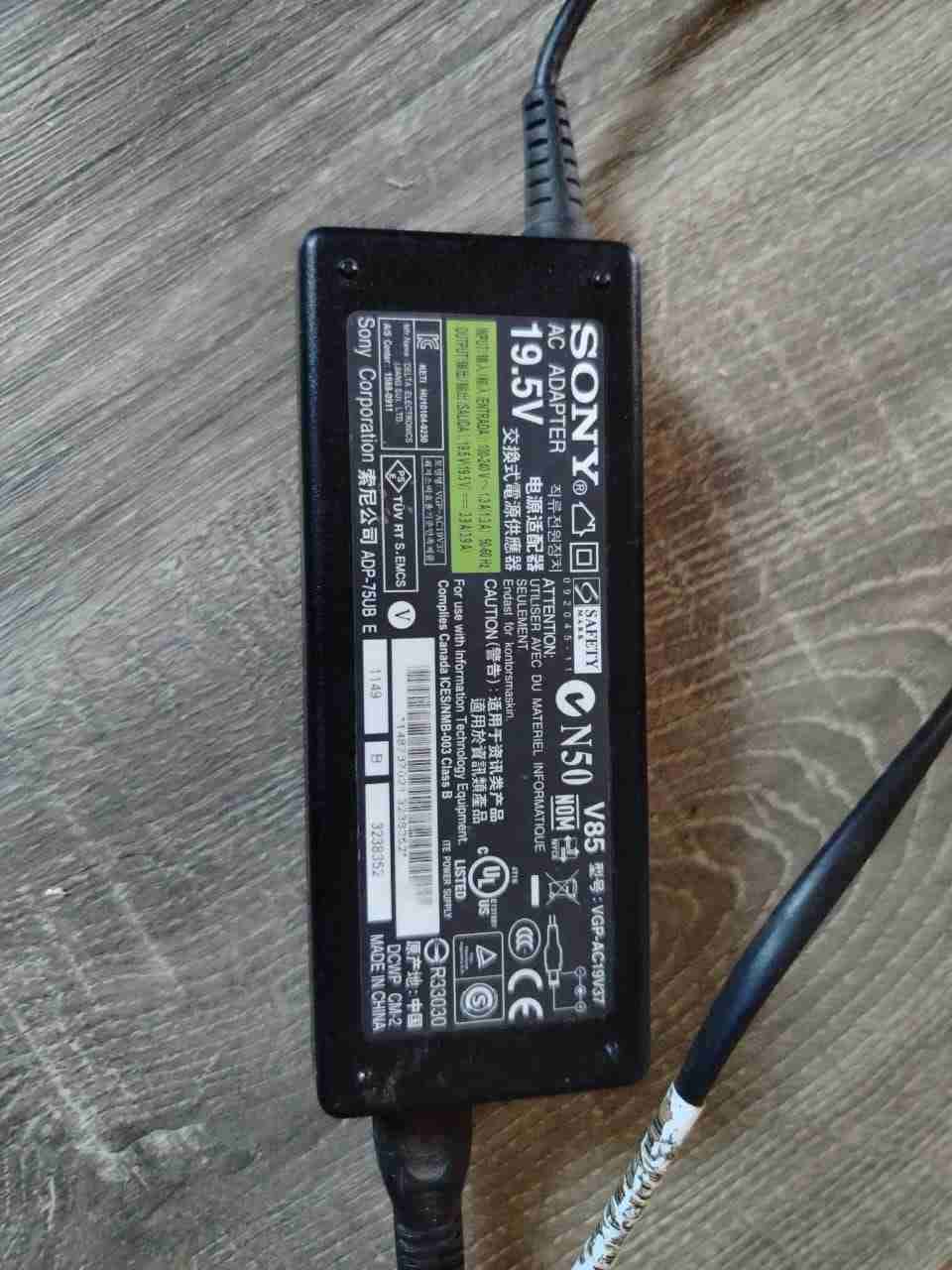 Laptop Sony VAIO Pcg-61a - miniatura 5