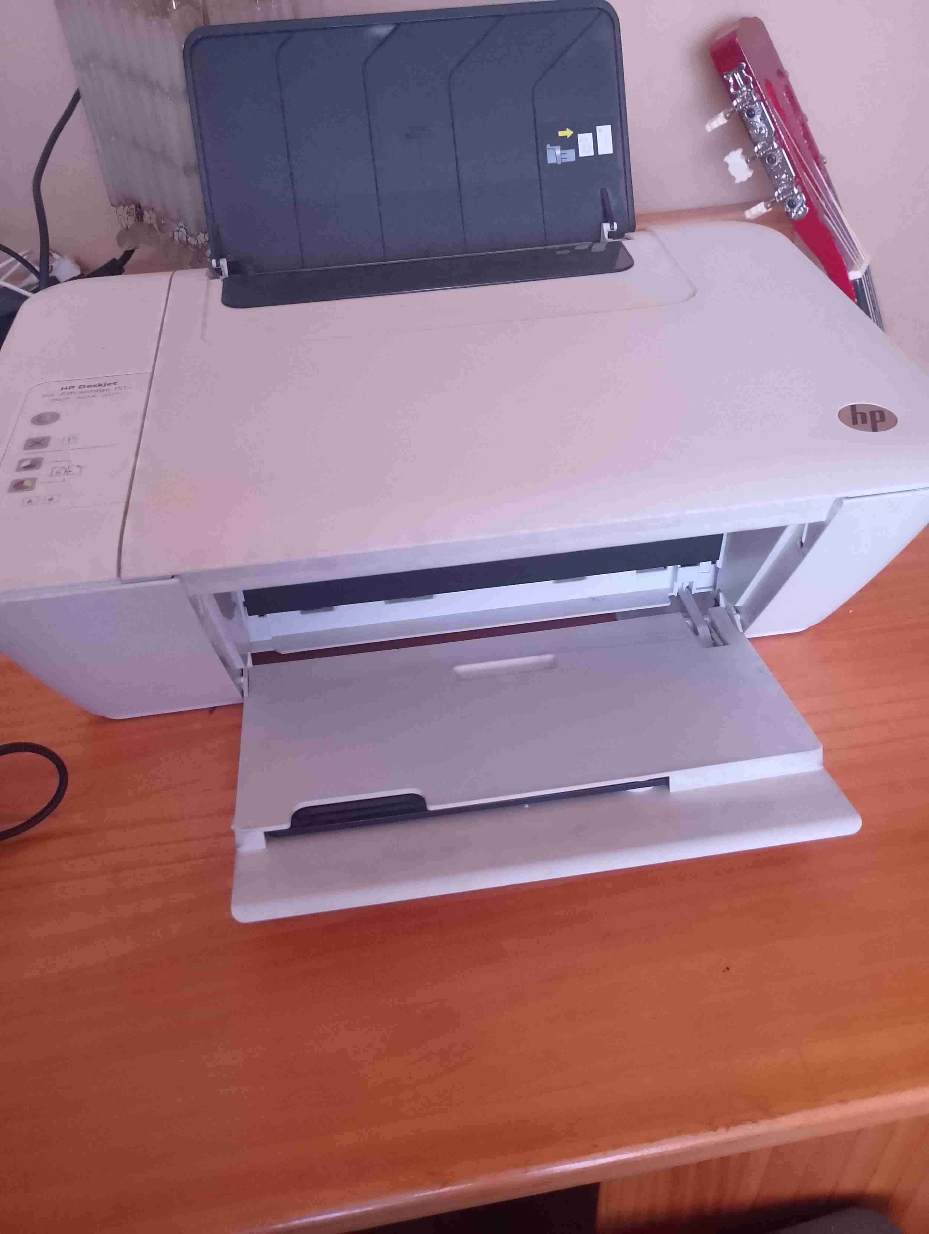 impresora HP DeskJet Ink Advantage 1511 - miniatura 3