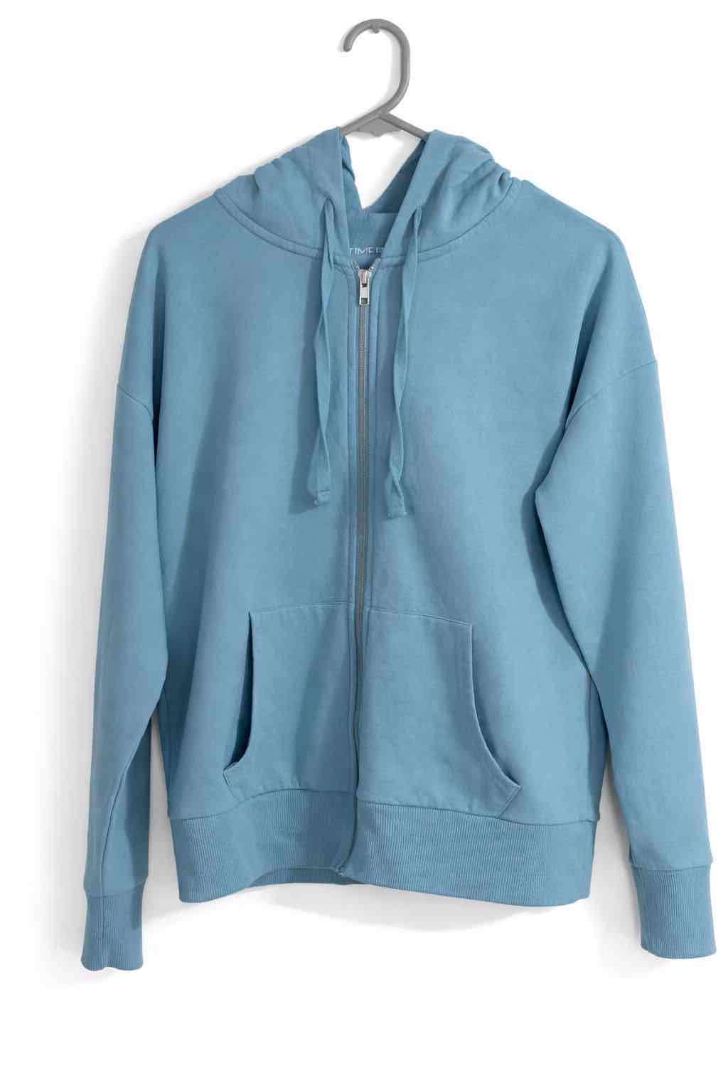 Polerón azul con capucha