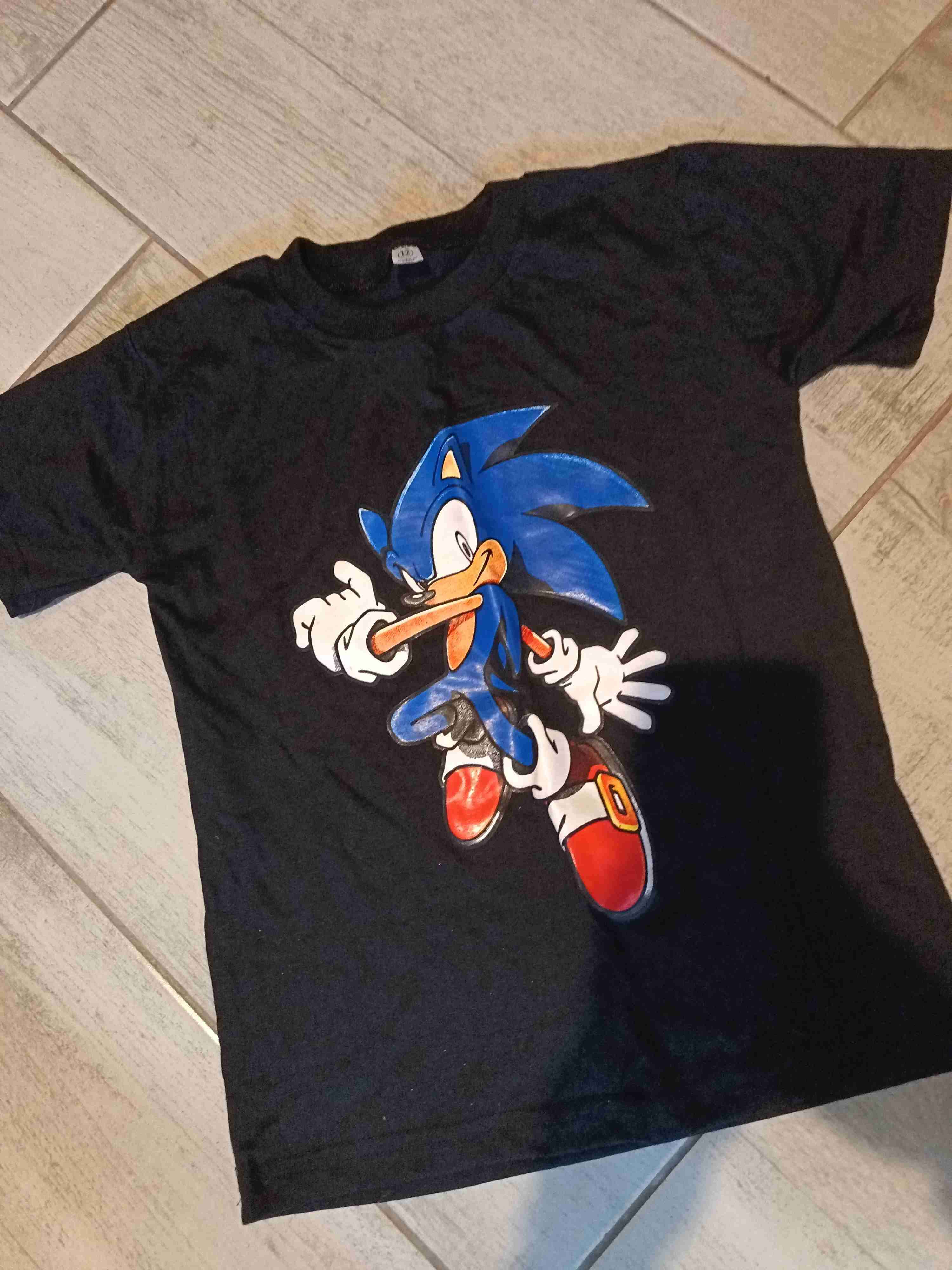 Polera negra Sonic