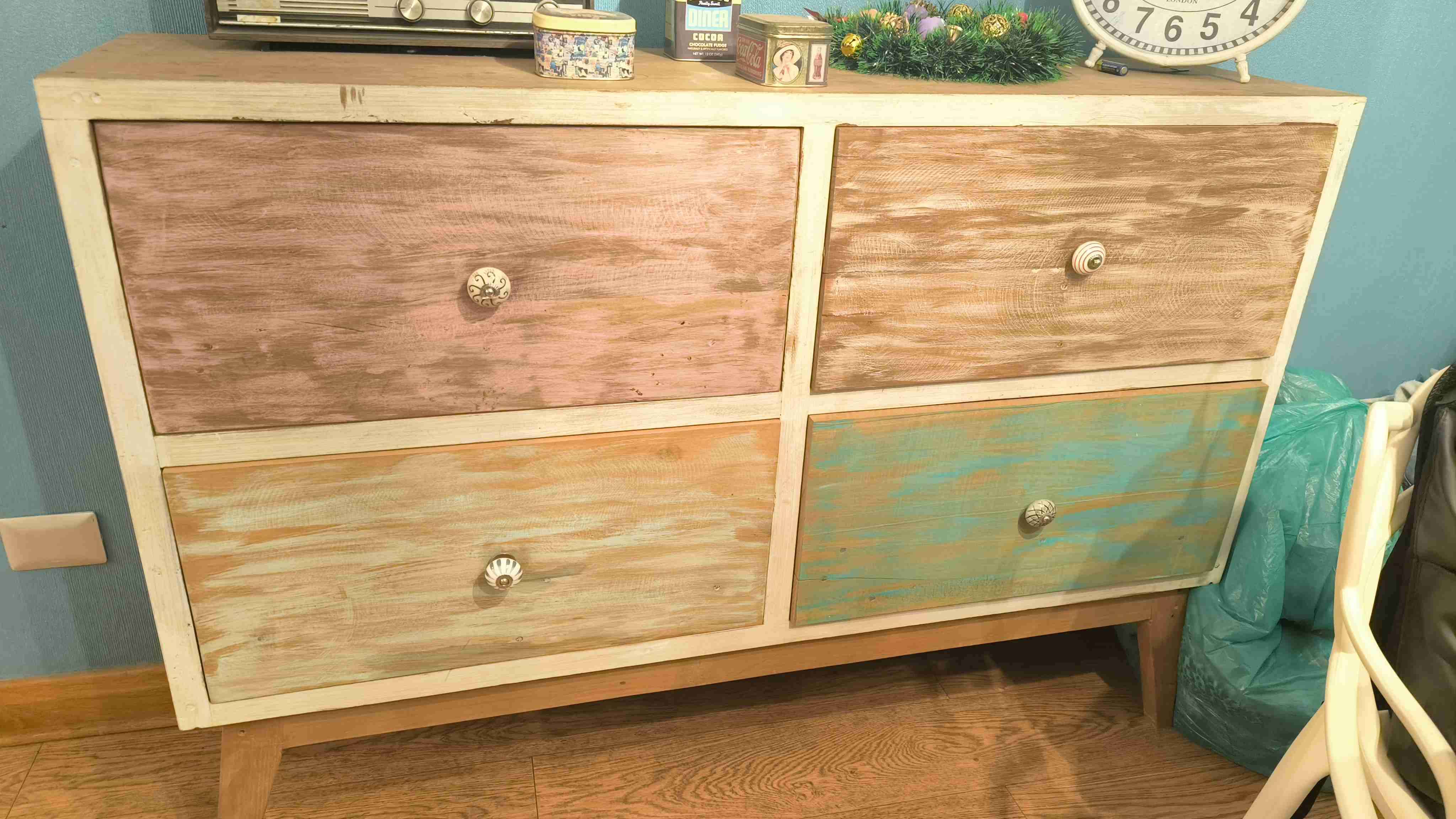 Cómoda vintage de madera buffet - miniatura 3