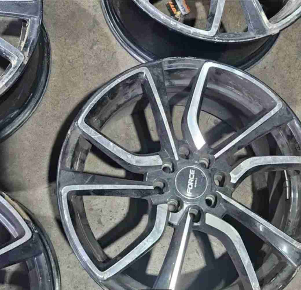 Llantas de aleación Force 17 pulgadas - miniatura 2