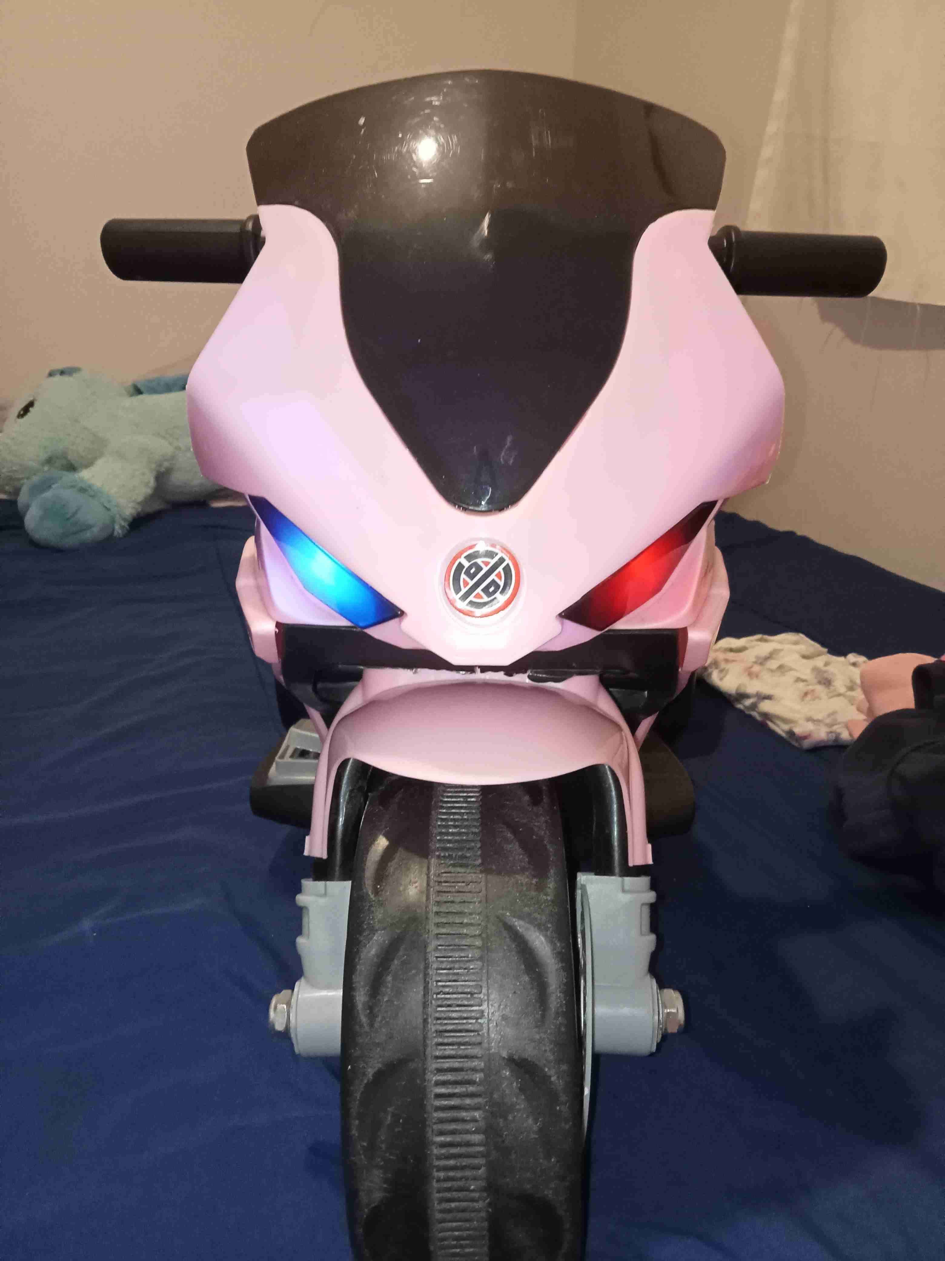 Moto eléctrica infantil rosada - miniatura 3