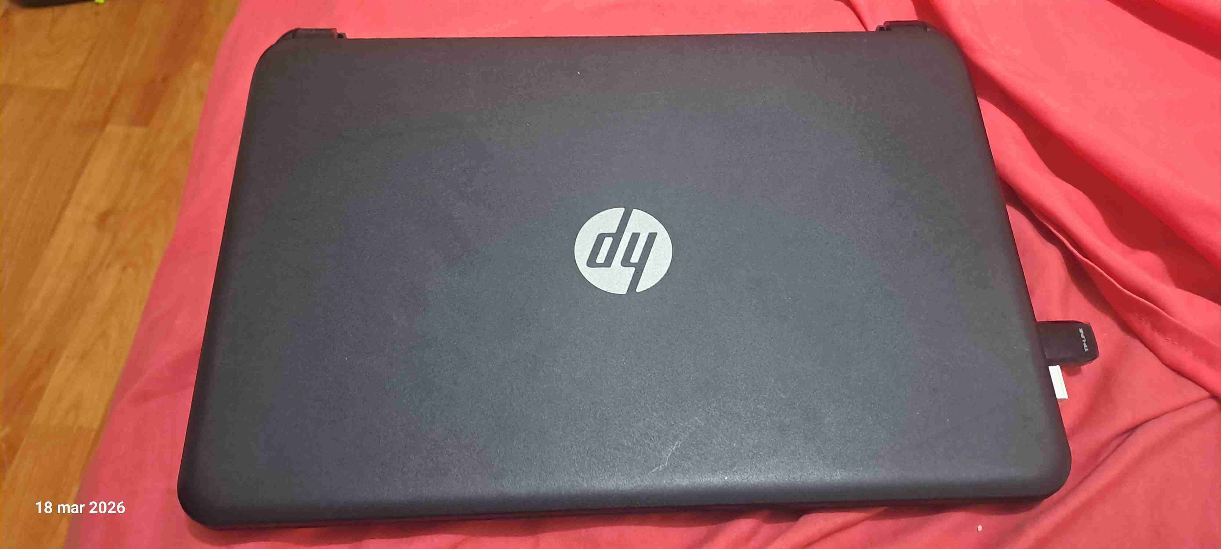 Vendo por apuro Laptop Intel Core i3 gris - miniatura 4