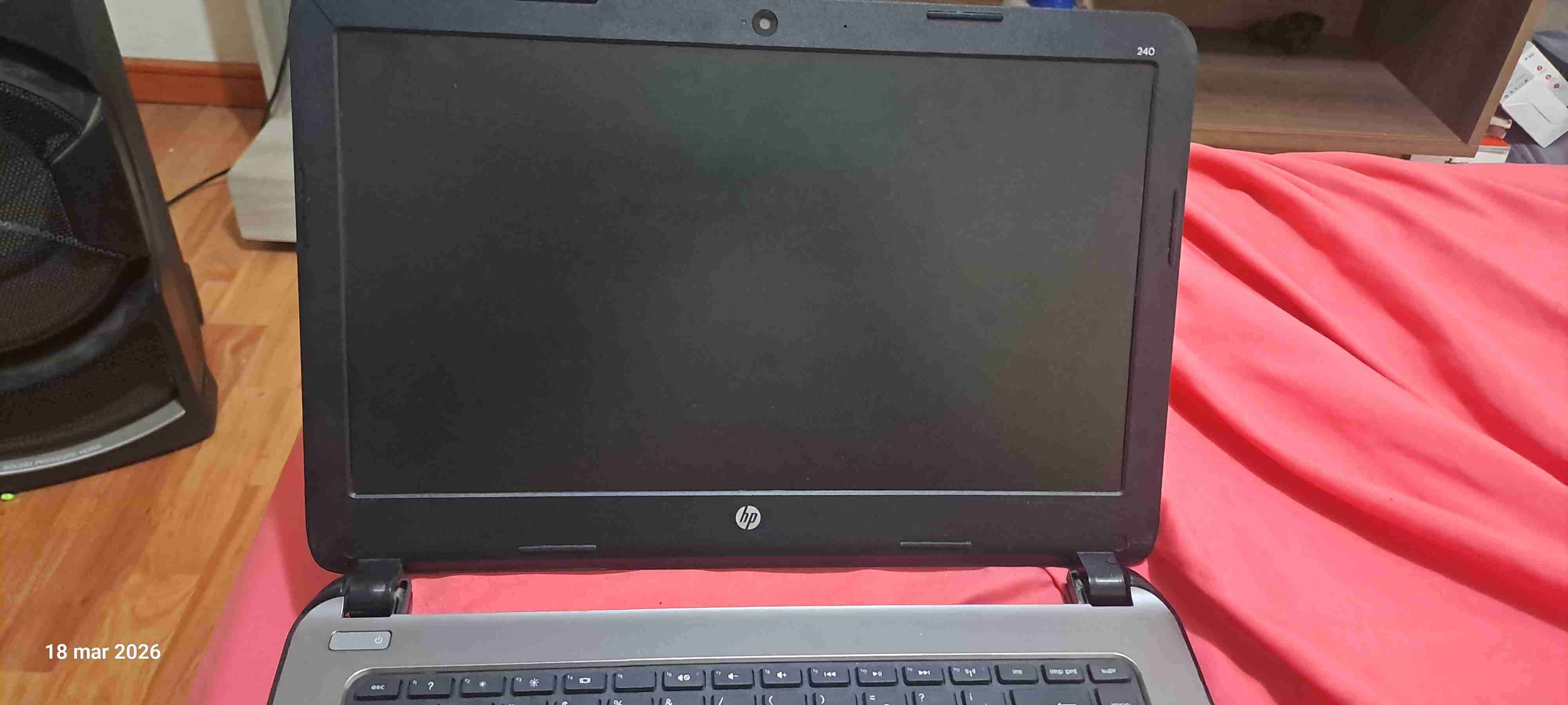 Vendo por apuro Laptop Intel Core i3 gris - miniatura 5